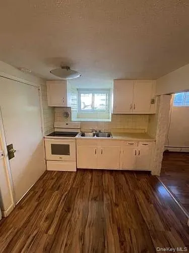 1547 Route 9, Clermont, NY, 2 Bedrooms Bedrooms, 4 Rooms Rooms,1 BathroomBathrooms,Residential Lease,For Rent,Route 9,0,1020276 1547 Route 9, Clermont, NY, 2 Bedrooms Bedrooms, 4 Rooms Rooms,1 BathroomBathrooms,Residential Lease,For Rent,Route 9,0,1020276