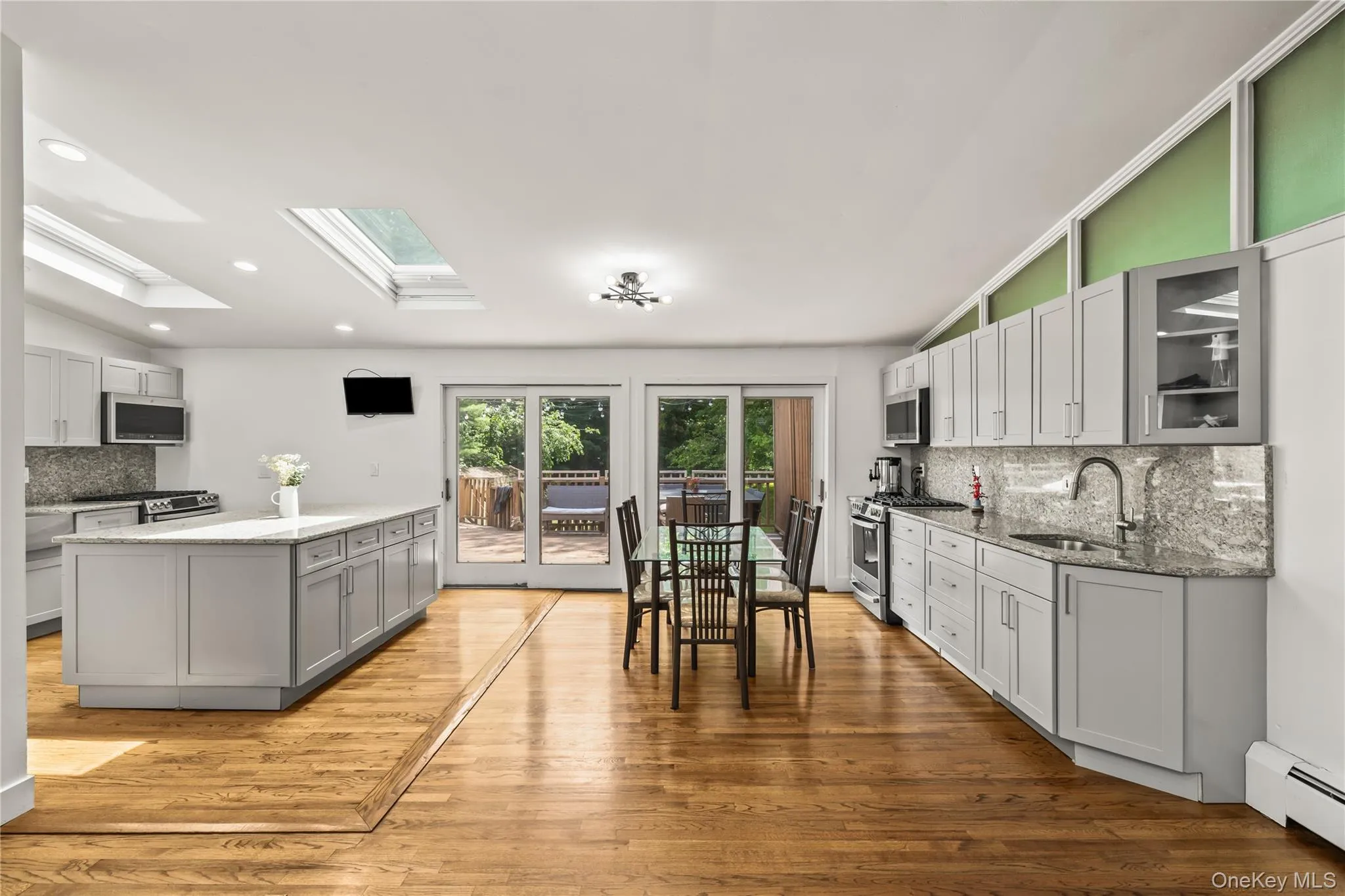 84 Deltic Road, Clarkstown, NY, 5 Bedrooms Bedrooms, 9 Rooms Rooms,2 BathroomsBathrooms,Residential,For Rent,Deltic,0,1020280 84 Deltic Road, Clarkstown, NY, 5 Bedrooms Bedrooms, 9 Rooms Rooms,2 BathroomsBathrooms,Residential,For Rent,Deltic,0,1020280