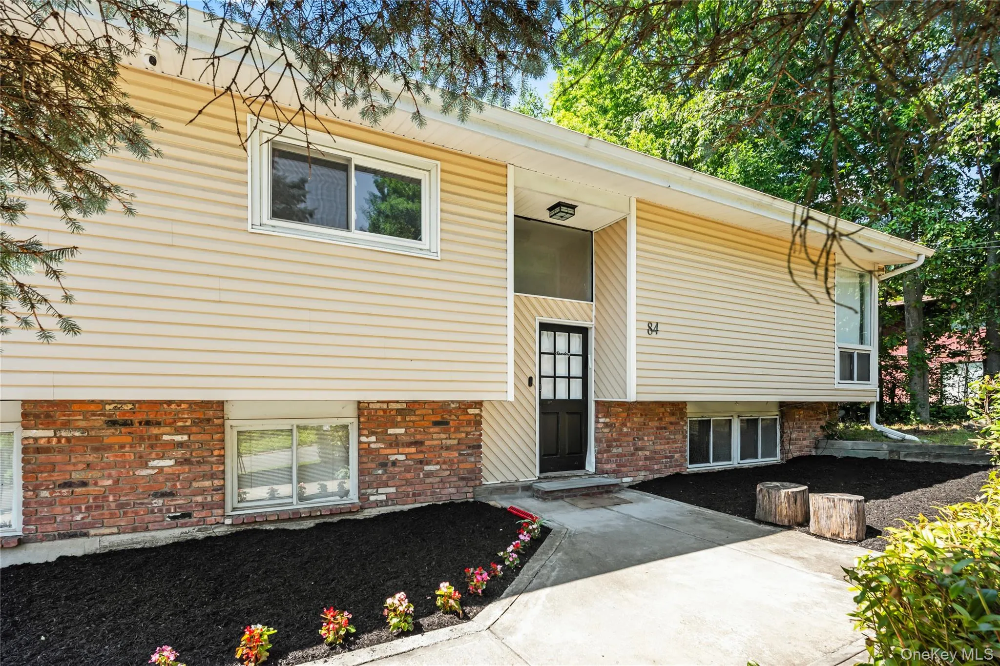 84 Deltic Road, Clarkstown, NY, 5 Bedrooms Bedrooms, 9 Rooms Rooms,2 BathroomsBathrooms,Residential,For Rent,Deltic,0,1020280 84 Deltic Road, Clarkstown, NY, 5 Bedrooms Bedrooms, 9 Rooms Rooms,2 BathroomsBathrooms,Residential,For Rent,Deltic,0,1020280