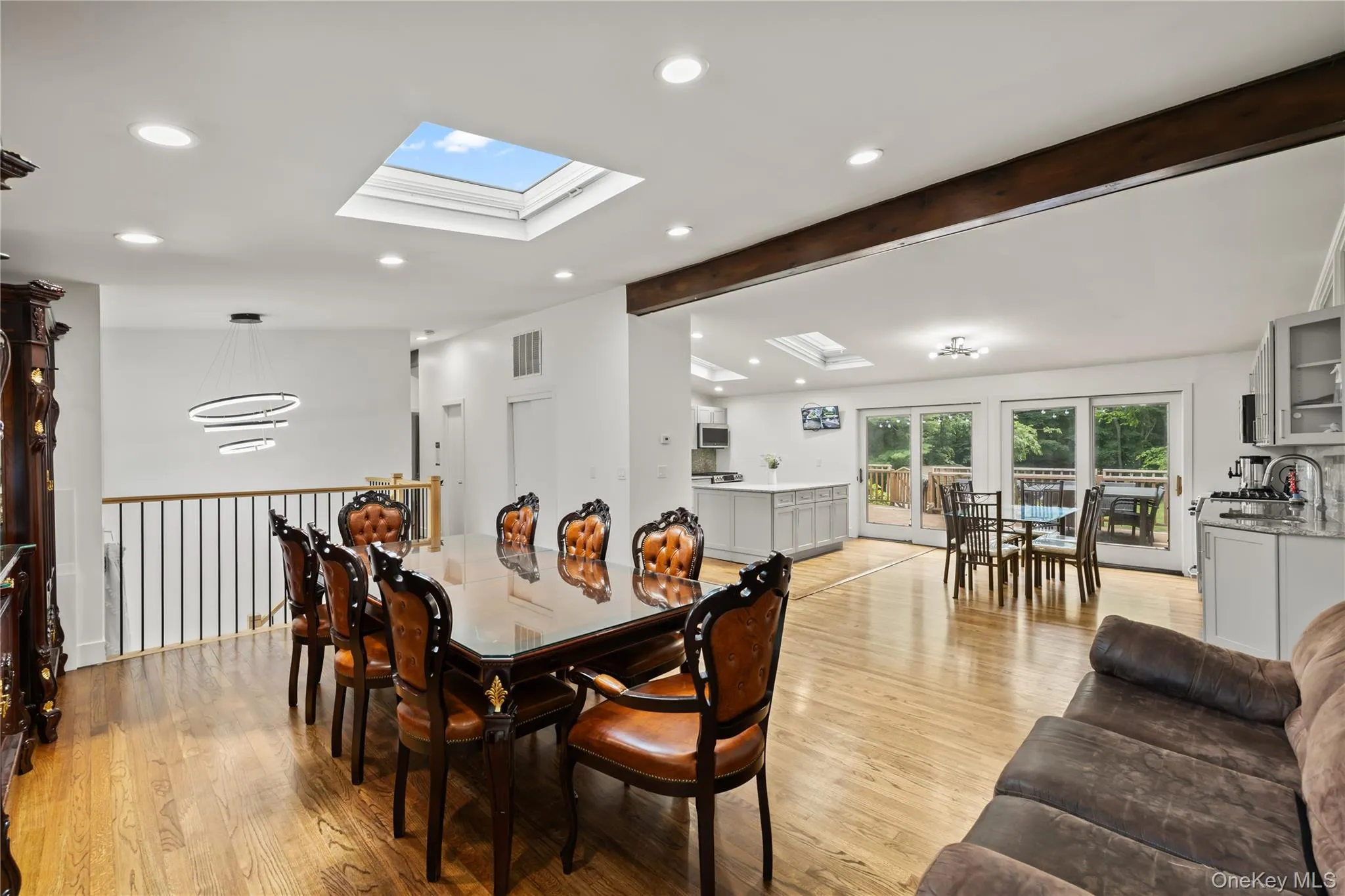 84 Deltic Road, Clarkstown, NY, 5 Bedrooms Bedrooms, 9 Rooms Rooms,2 BathroomsBathrooms,Residential,For Rent,Deltic,0,1020280 84 Deltic Road, Clarkstown, NY, 5 Bedrooms Bedrooms, 9 Rooms Rooms,2 BathroomsBathrooms,Residential,For Rent,Deltic,0,1020280