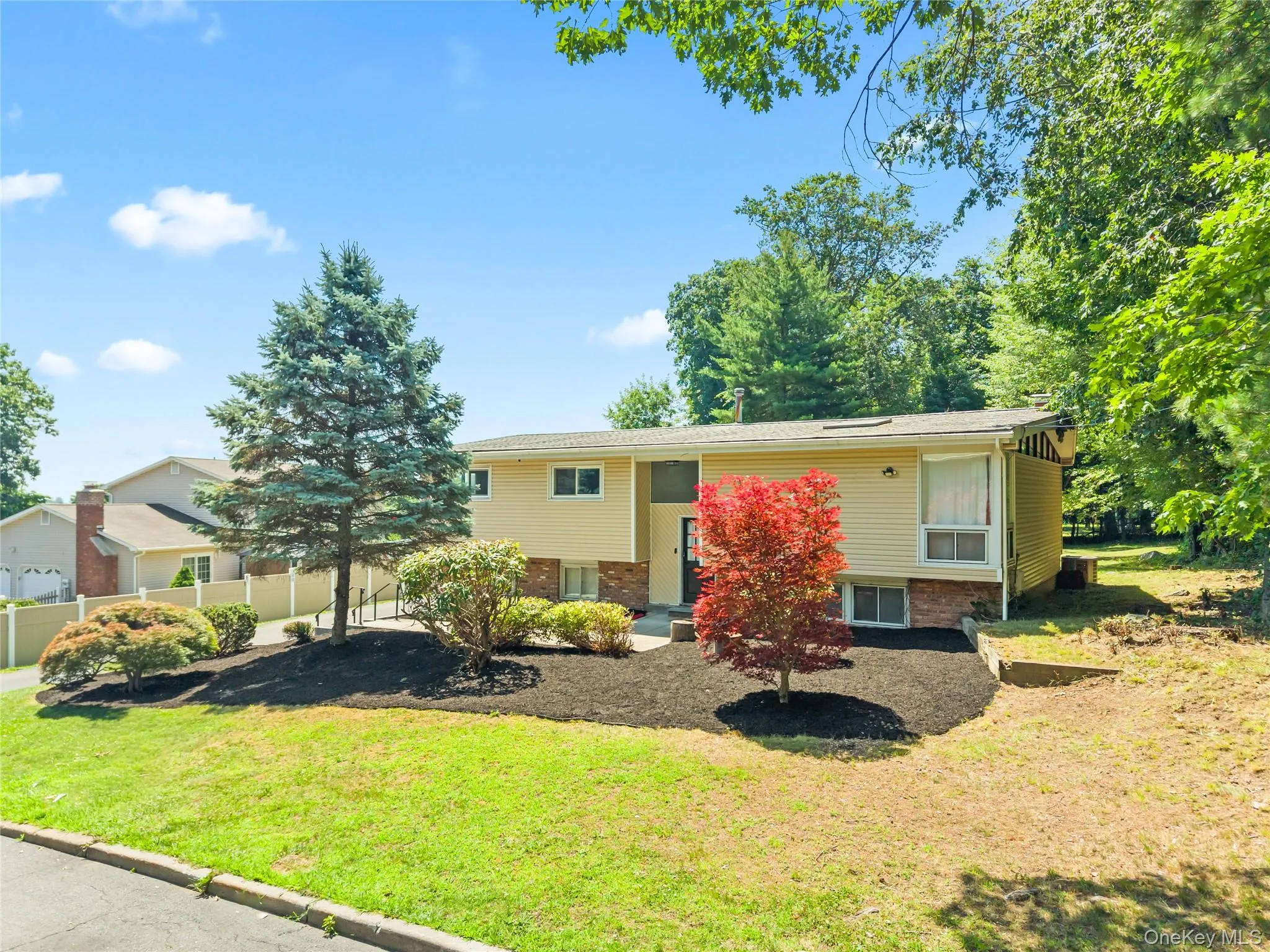 84 Deltic Road, Clarkstown, NY, 5 Bedrooms Bedrooms, 9 Rooms Rooms,2 BathroomsBathrooms,Residential,For Rent,Deltic,0,1020280 84 Deltic Road, Clarkstown, NY, 5 Bedrooms Bedrooms, 9 Rooms Rooms,2 BathroomsBathrooms,Residential,For Rent,Deltic,0,1020280