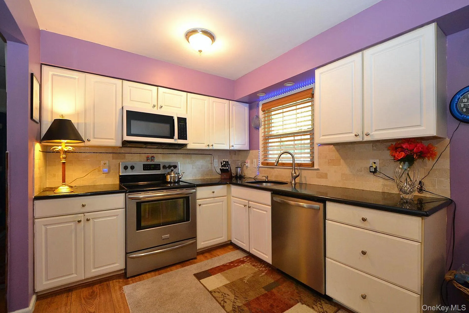 5 Radio Avenue, Brookhaven, NY, 4 Bedrooms Bedrooms, 8 Rooms Rooms,2 BathroomsBathrooms,Residential,For Rent,Radio,0,1020283 5 Radio Avenue, Brookhaven, NY, 4 Bedrooms Bedrooms, 8 Rooms Rooms,2 BathroomsBathrooms,Residential,For Rent,Radio,0,1020283