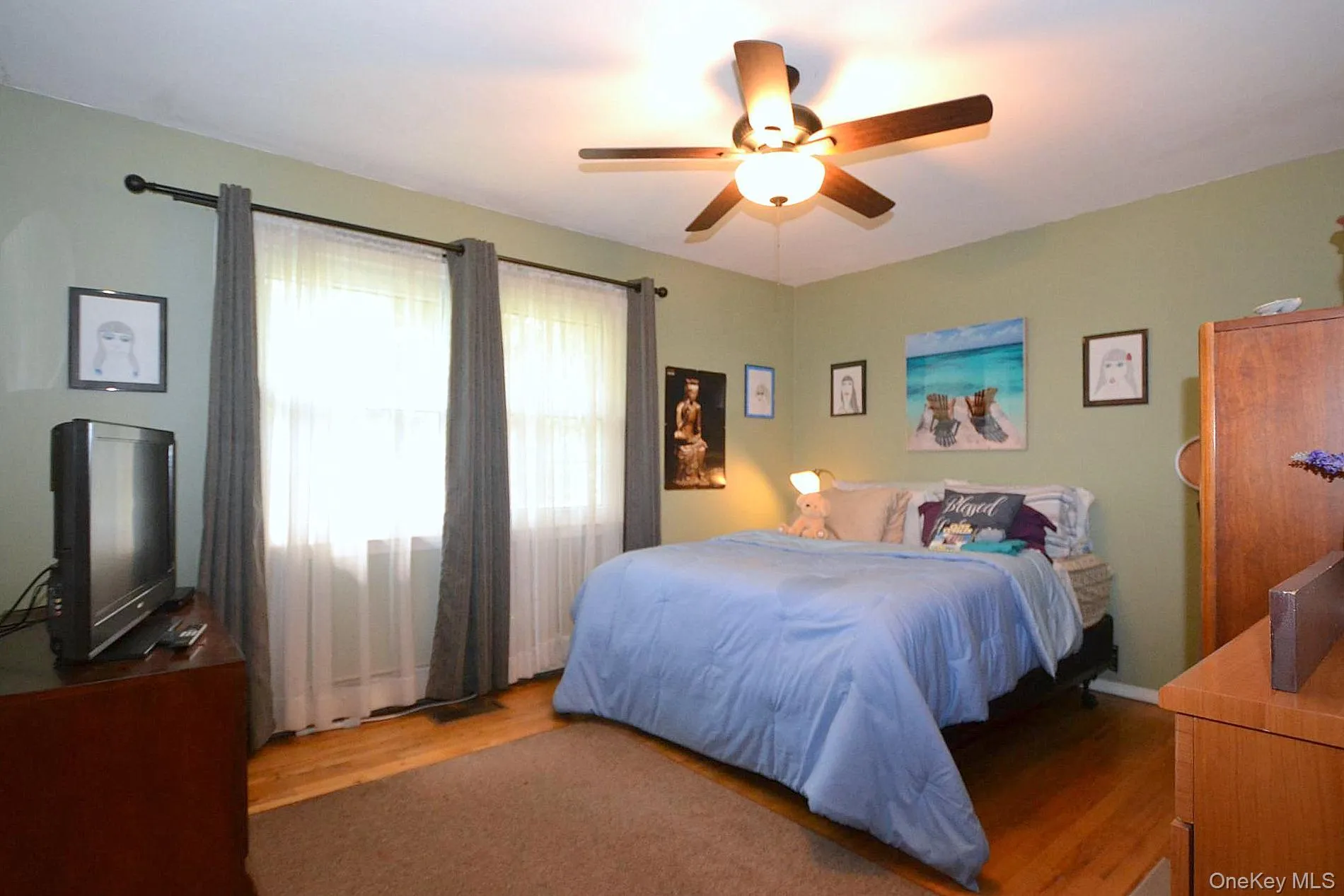 5 Radio Avenue, Brookhaven, NY, 4 Bedrooms Bedrooms, 8 Rooms Rooms,2 BathroomsBathrooms,Residential,For Rent,Radio,0,1020283 5 Radio Avenue, Brookhaven, NY, 4 Bedrooms Bedrooms, 8 Rooms Rooms,2 BathroomsBathrooms,Residential,For Rent,Radio,0,1020283