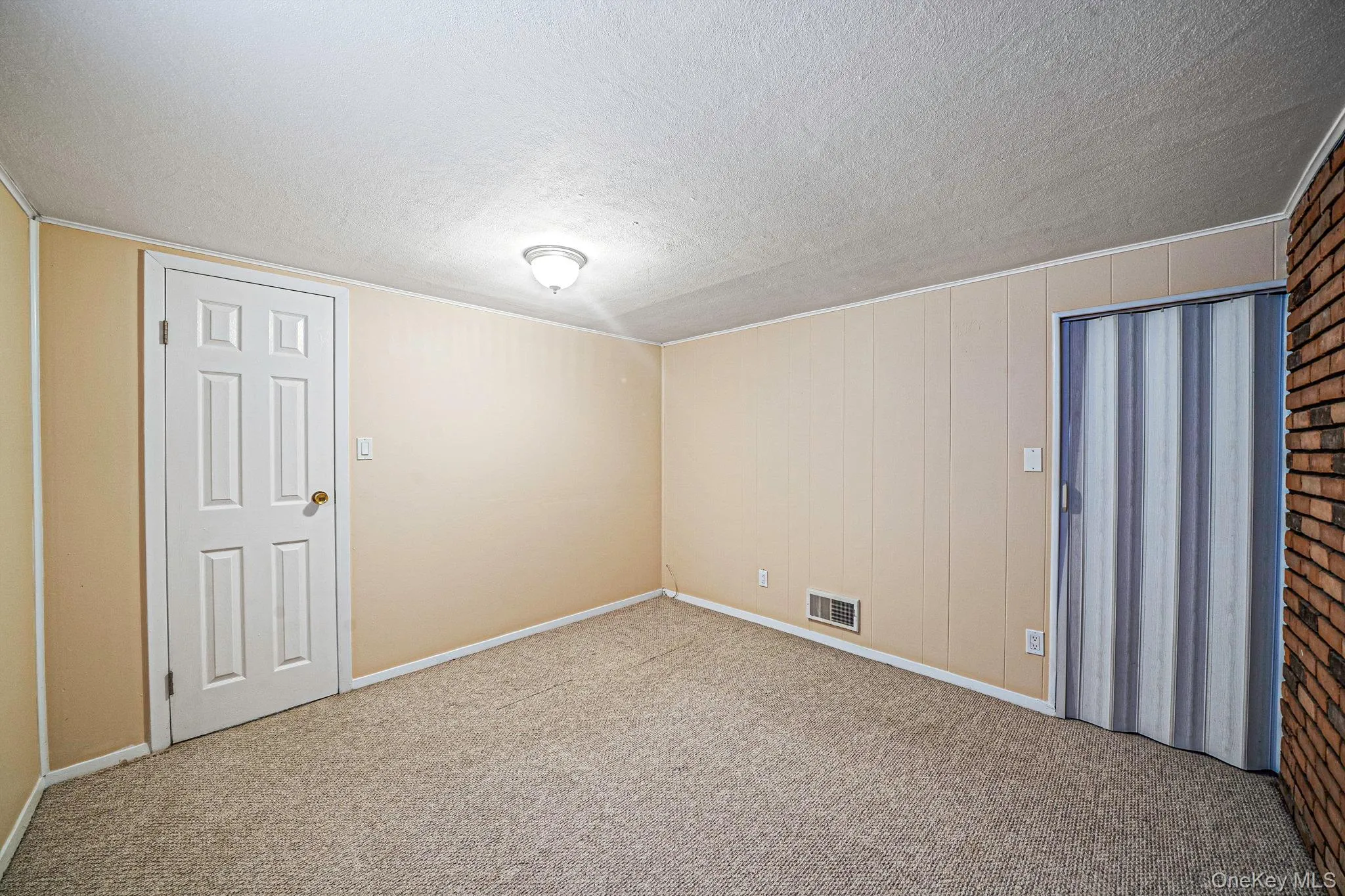 33 Wilshire Drive, Babylon, NY, 4 Bedrooms Bedrooms, 12 Rooms Rooms,3 BathroomsBathrooms,Residential,For Rent,Wilshire,0,1020284 33 Wilshire Drive, Babylon, NY, 4 Bedrooms Bedrooms, 12 Rooms Rooms,3 BathroomsBathrooms,Residential,For Rent,Wilshire,0,1020284