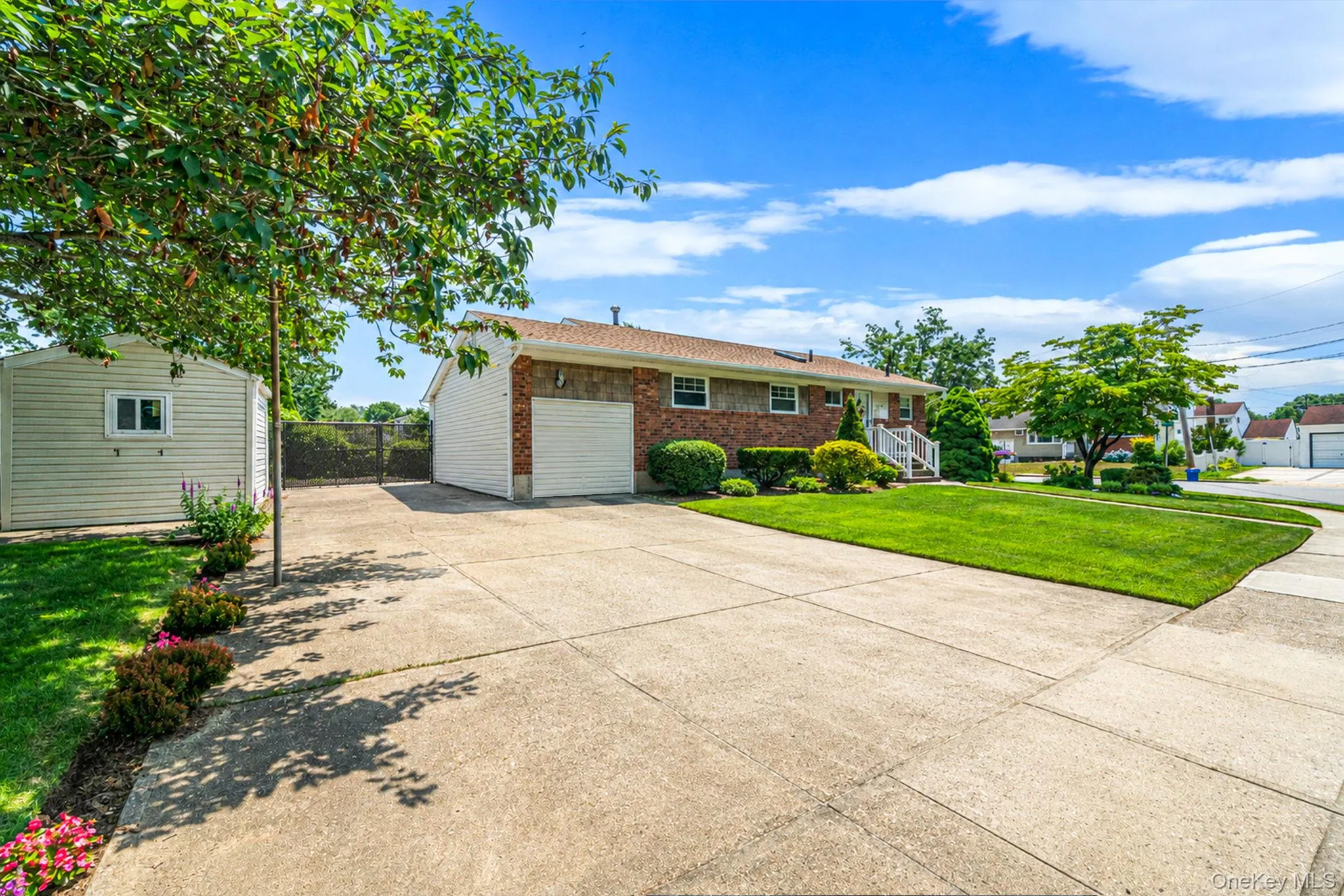 33 Wilshire Drive, Babylon, NY, 4 Bedrooms Bedrooms, 12 Rooms Rooms,3 BathroomsBathrooms,Residential,For Rent,Wilshire,0,1020284 33 Wilshire Drive, Babylon, NY, 4 Bedrooms Bedrooms, 12 Rooms Rooms,3 BathroomsBathrooms,Residential,For Rent,Wilshire,0,1020284