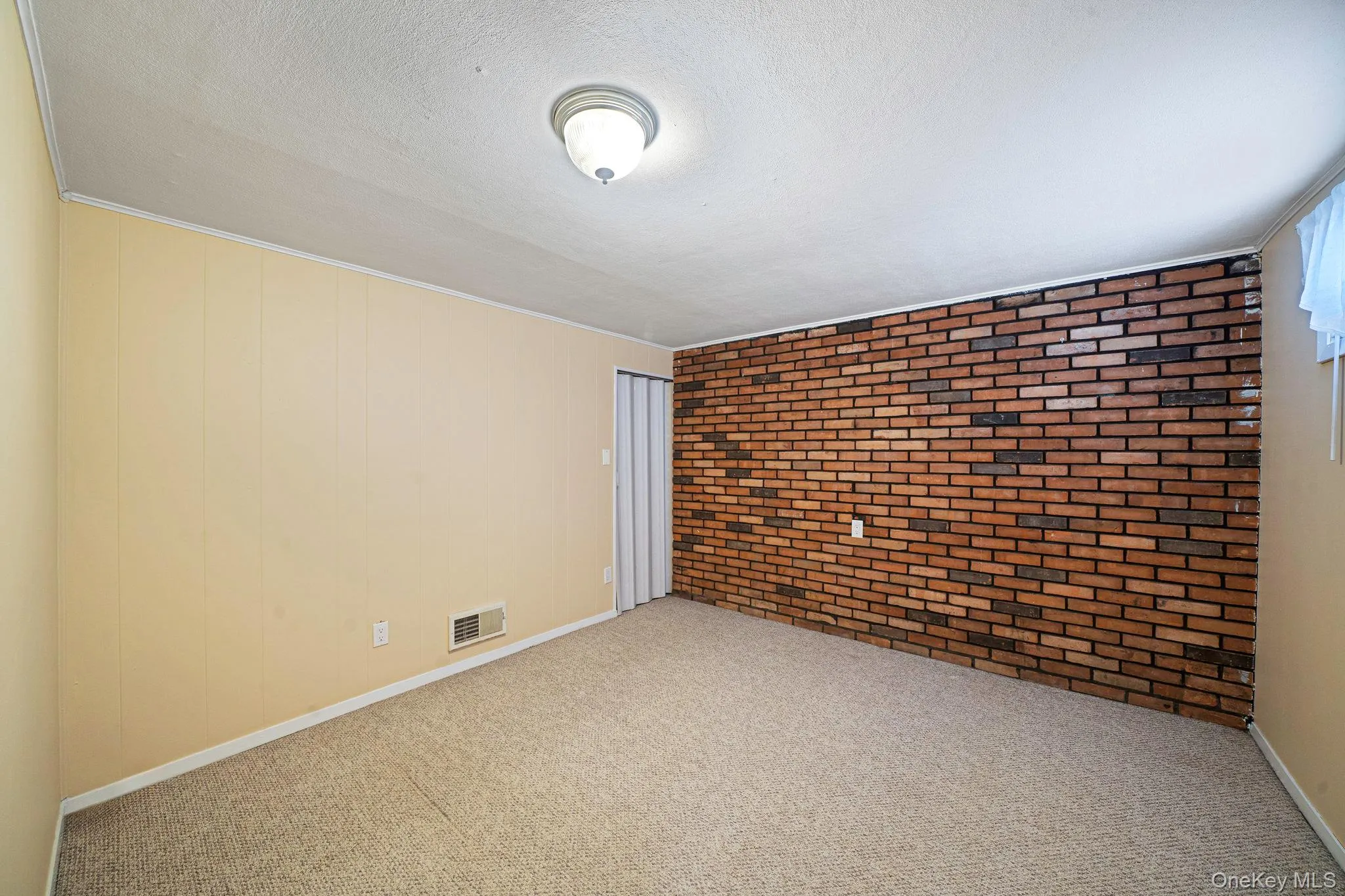 33 Wilshire Drive, Babylon, NY, 4 Bedrooms Bedrooms, 12 Rooms Rooms,3 BathroomsBathrooms,Residential,For Rent,Wilshire,0,1020284 33 Wilshire Drive, Babylon, NY, 4 Bedrooms Bedrooms, 12 Rooms Rooms,3 BathroomsBathrooms,Residential,For Rent,Wilshire,0,1020284