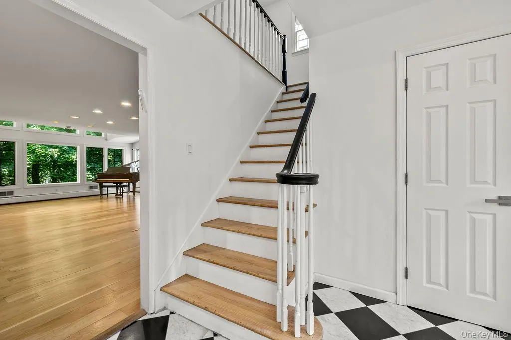 21 Ardsley Drive, Clarkstown, NY, 4 Bedrooms Bedrooms, 13 Rooms Rooms,2 BathroomsBathrooms,Residential,For Rent,Ardsley,0,1020287 21 Ardsley Drive, Clarkstown, NY, 4 Bedrooms Bedrooms, 13 Rooms Rooms,2 BathroomsBathrooms,Residential,For Rent,Ardsley,0,1020287