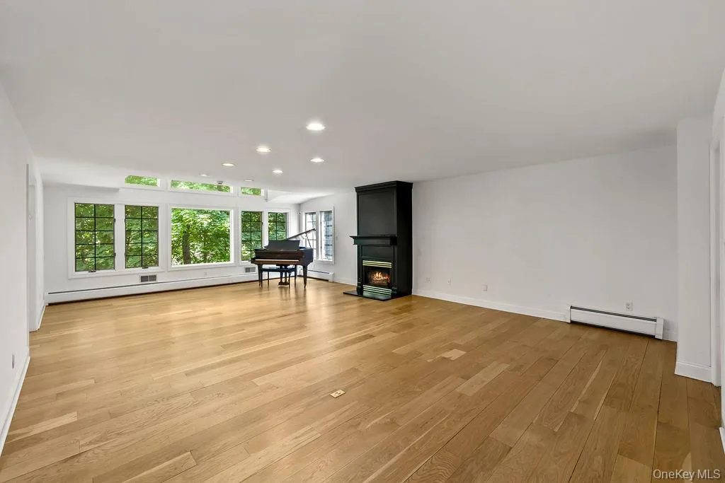 21 Ardsley Drive, Clarkstown, NY, 4 Bedrooms Bedrooms, 13 Rooms Rooms,2 BathroomsBathrooms,Residential,For Rent,Ardsley,0,1020287 21 Ardsley Drive, Clarkstown, NY, 4 Bedrooms Bedrooms, 13 Rooms Rooms,2 BathroomsBathrooms,Residential,For Rent,Ardsley,0,1020287