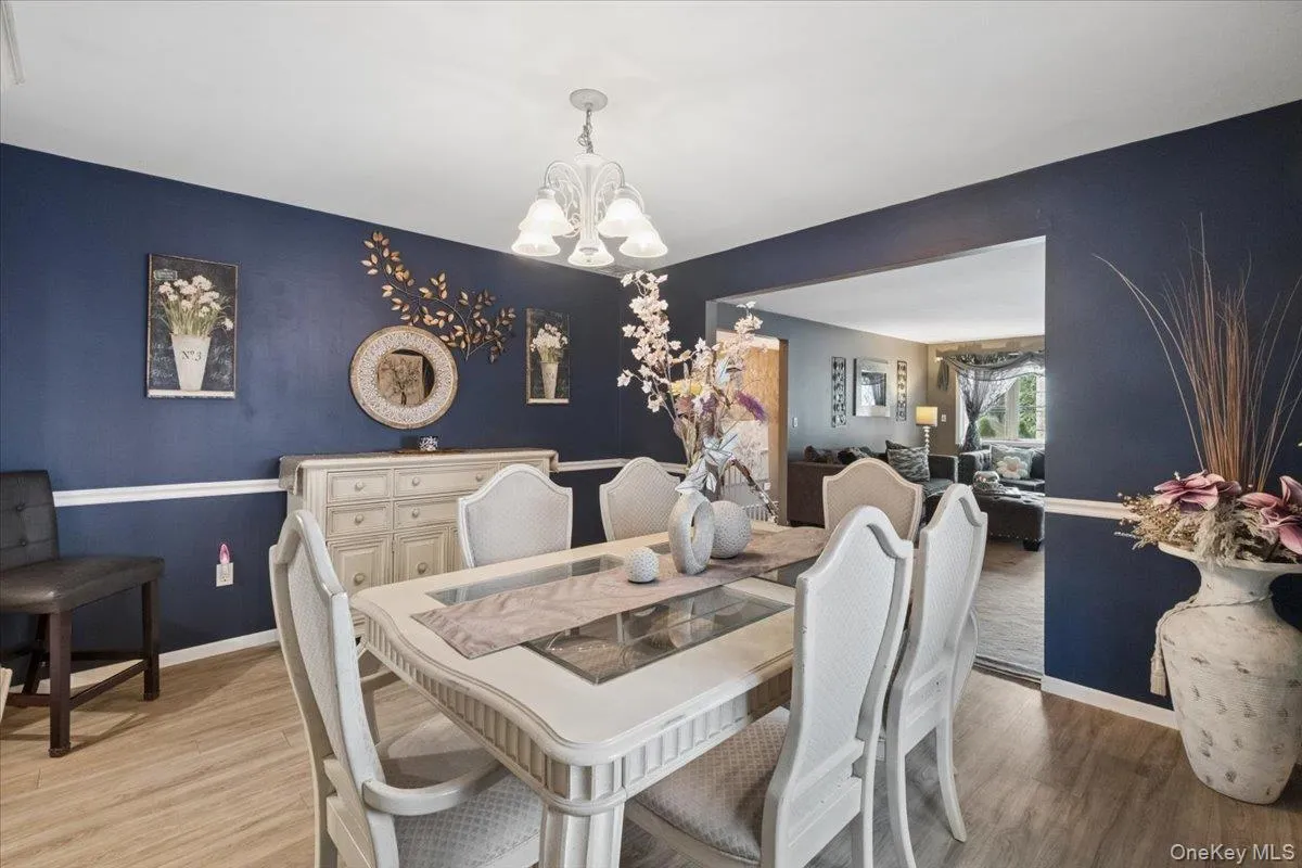 36 Shelburne Road, Yonkers, NY, 3 Bedrooms Bedrooms, 8 Rooms Rooms,3 BathroomsBathrooms,Residential,For Rent,Shelburne,0,1020290 36 Shelburne Road, Yonkers, NY, 3 Bedrooms Bedrooms, 8 Rooms Rooms,3 BathroomsBathrooms,Residential,For Rent,Shelburne,0,1020290
