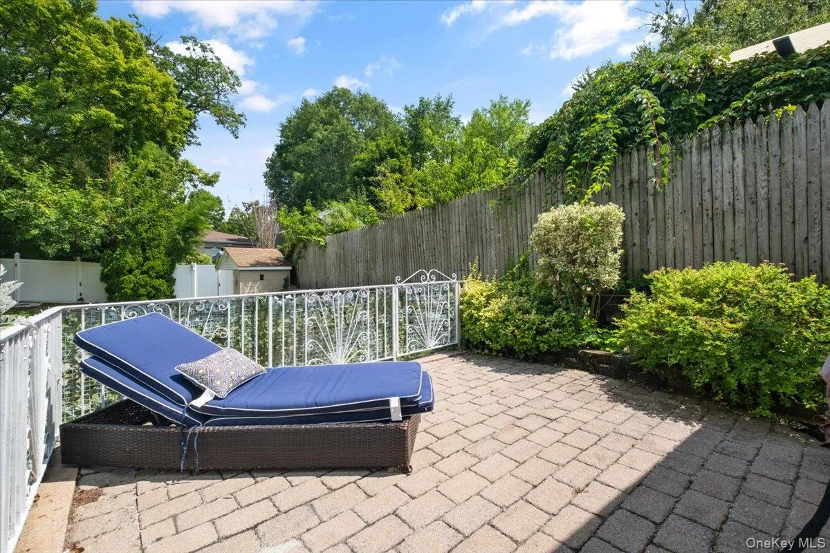 36 Shelburne Road, Yonkers, NY, 3 Bedrooms Bedrooms, 8 Rooms Rooms,3 BathroomsBathrooms,Residential,For Rent,Shelburne,0,1020290 36 Shelburne Road, Yonkers, NY, 3 Bedrooms Bedrooms, 8 Rooms Rooms,3 BathroomsBathrooms,Residential,For Rent,Shelburne,0,1020290