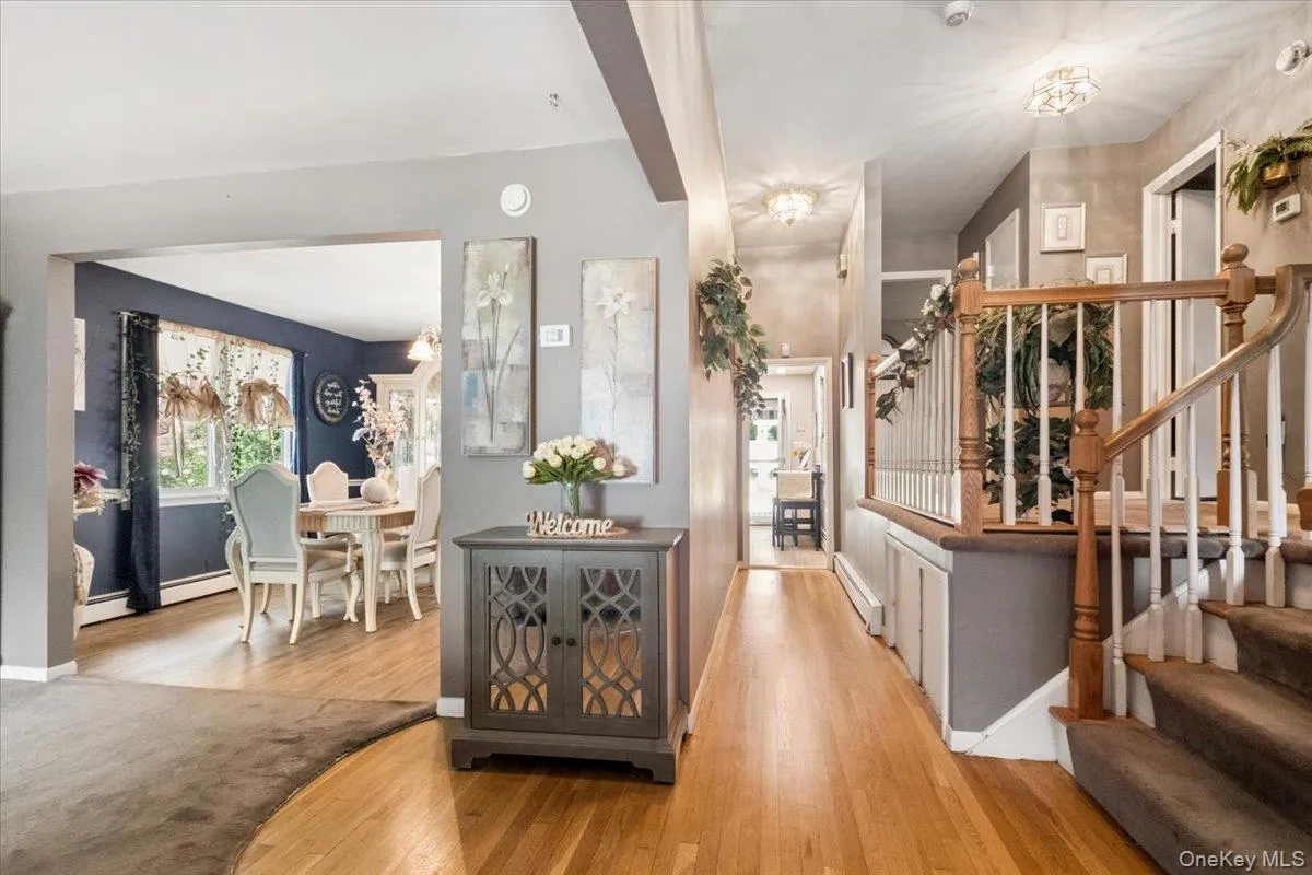 36 Shelburne Road, Yonkers, NY, 3 Bedrooms Bedrooms, 8 Rooms Rooms,3 BathroomsBathrooms,Residential,For Rent,Shelburne,0,1020290 36 Shelburne Road, Yonkers, NY, 3 Bedrooms Bedrooms, 8 Rooms Rooms,3 BathroomsBathrooms,Residential,For Rent,Shelburne,0,1020290