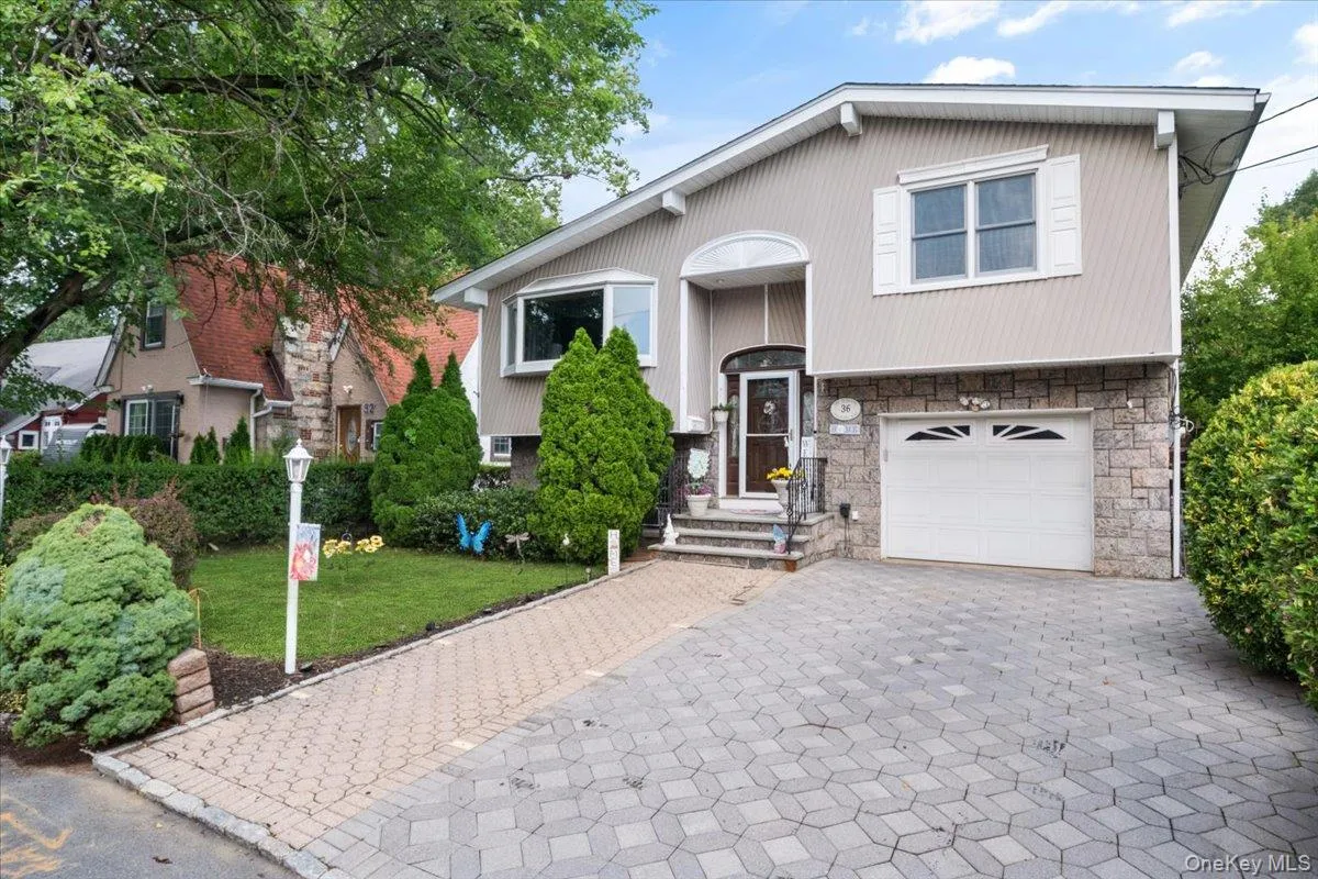 36 Shelburne Road, Yonkers, NY, 3 Bedrooms Bedrooms, 8 Rooms Rooms,3 BathroomsBathrooms,Residential,For Rent,Shelburne,0,1020290 36 Shelburne Road, Yonkers, NY, 3 Bedrooms Bedrooms, 8 Rooms Rooms,3 BathroomsBathrooms,Residential,For Rent,Shelburne,0,1020290