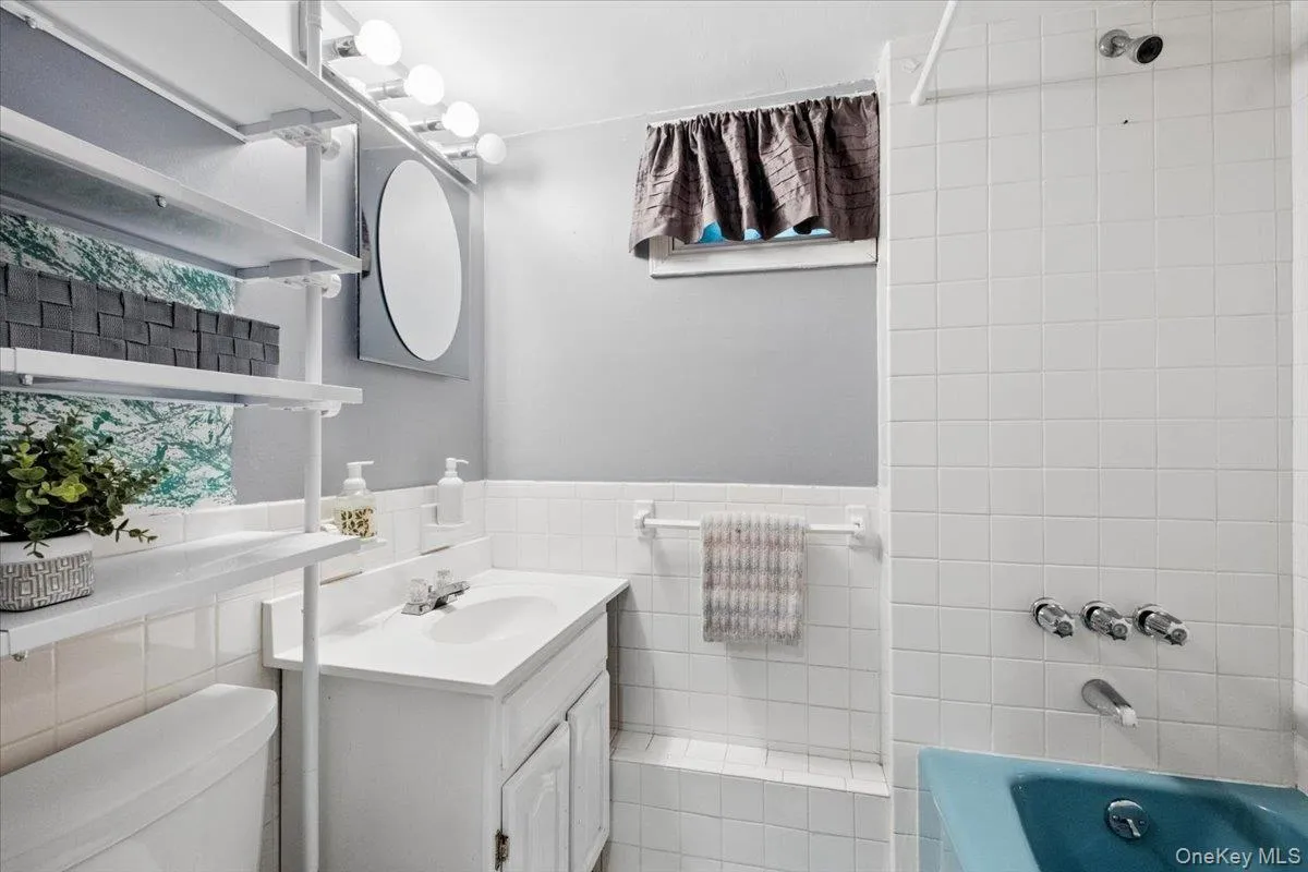 36 Shelburne Road, Yonkers, NY, 3 Bedrooms Bedrooms, 8 Rooms Rooms,3 BathroomsBathrooms,Residential,For Rent,Shelburne,0,1020290 36 Shelburne Road, Yonkers, NY, 3 Bedrooms Bedrooms, 8 Rooms Rooms,3 BathroomsBathrooms,Residential,For Rent,Shelburne,0,1020290