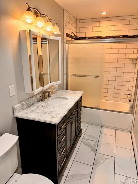190 Park Avenue, Harrison, NY, 3 Bedrooms Bedrooms, 5 Rooms Rooms,2 BathroomsBathrooms,Residential Lease,For Rent,Park,0,1020291 190 Park Avenue, Harrison, NY, 3 Bedrooms Bedrooms, 5 Rooms Rooms,2 BathroomsBathrooms,Residential Lease,For Rent,Park,0,1020291
