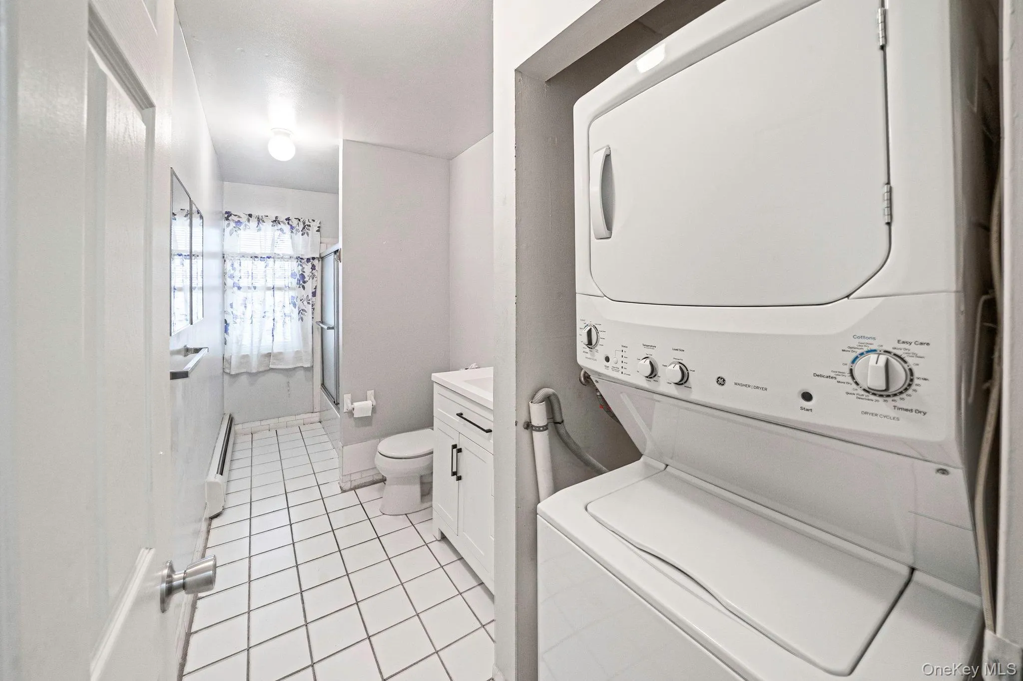 Washer and dryer Washer and dryer