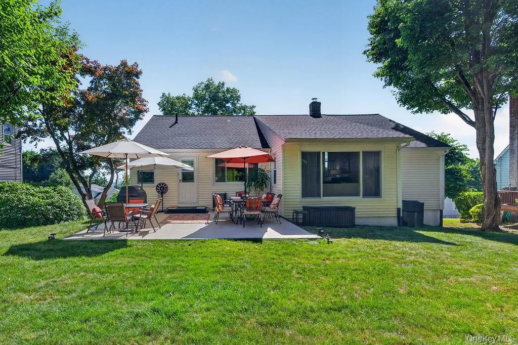 11 Oakridge Road, Greenburgh, NY, 3 Bedrooms Bedrooms, 8 Rooms Rooms,2 BathroomsBathrooms,Residential,For Rent,Oakridge,0,1020296 11 Oakridge Road, Greenburgh, NY, 3 Bedrooms Bedrooms, 8 Rooms Rooms,2 BathroomsBathrooms,Residential,For Rent,Oakridge,0,1020296