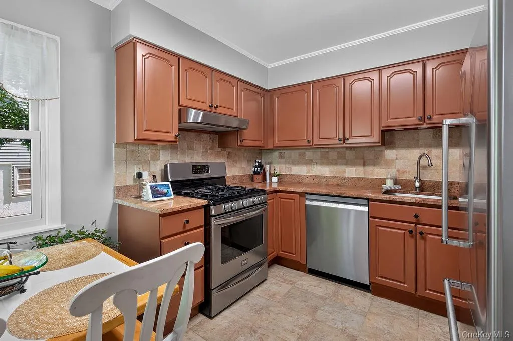 11 Oakridge Road, Greenburgh, NY, 3 Bedrooms Bedrooms, 8 Rooms Rooms,2 BathroomsBathrooms,Residential,For Rent,Oakridge,0,1020296 11 Oakridge Road, Greenburgh, NY, 3 Bedrooms Bedrooms, 8 Rooms Rooms,2 BathroomsBathrooms,Residential,For Rent,Oakridge,0,1020296