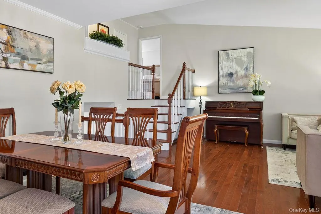 11 Oakridge Road, Greenburgh, NY, 3 Bedrooms Bedrooms, 8 Rooms Rooms,2 BathroomsBathrooms,Residential,For Rent,Oakridge,0,1020296 11 Oakridge Road, Greenburgh, NY, 3 Bedrooms Bedrooms, 8 Rooms Rooms,2 BathroomsBathrooms,Residential,For Rent,Oakridge,0,1020296