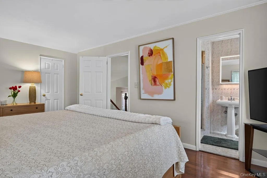 11 Oakridge Road, Greenburgh, NY, 3 Bedrooms Bedrooms, 8 Rooms Rooms,2 BathroomsBathrooms,Residential,For Rent,Oakridge,0,1020296 11 Oakridge Road, Greenburgh, NY, 3 Bedrooms Bedrooms, 8 Rooms Rooms,2 BathroomsBathrooms,Residential,For Rent,Oakridge,0,1020296
