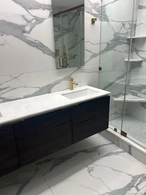 100 Cuttermill Road, North Hempstead, NY, 2 Bedrooms Bedrooms, 5 Rooms Rooms,2 BathroomsBathrooms,Residential Lease,For Rent,Cuttermill,0,1020297 100 Cuttermill Road, North Hempstead, NY, 2 Bedrooms Bedrooms, 5 Rooms Rooms,2 BathroomsBathrooms,Residential Lease,For Rent,Cuttermill,0,1020297