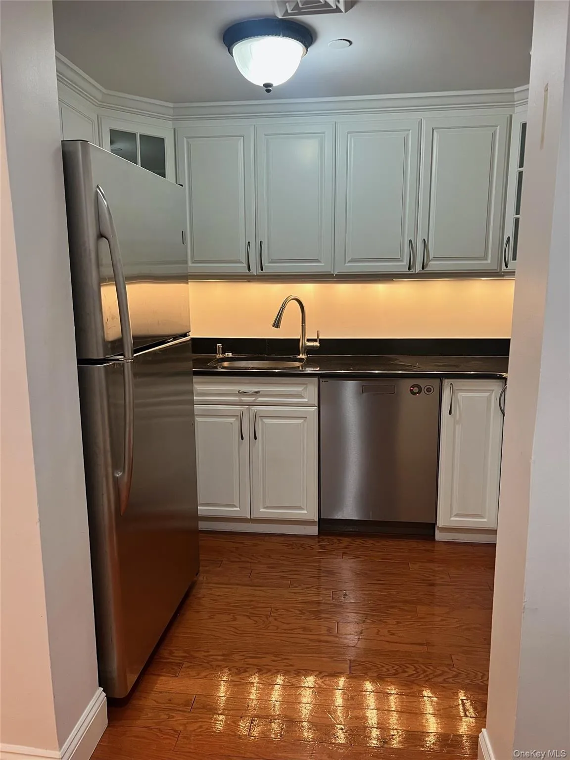 100 Cuttermill Road, North Hempstead, NY, 2 Bedrooms Bedrooms, 5 Rooms Rooms,2 BathroomsBathrooms,Residential Lease,For Rent,Cuttermill,0,1020297 100 Cuttermill Road, North Hempstead, NY, 2 Bedrooms Bedrooms, 5 Rooms Rooms,2 BathroomsBathrooms,Residential Lease,For Rent,Cuttermill,0,1020297