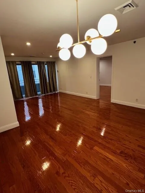 100 Cuttermill Road, North Hempstead, NY, 2 Bedrooms Bedrooms, 5 Rooms Rooms,2 BathroomsBathrooms,Residential Lease,For Rent,Cuttermill,0,1020297 100 Cuttermill Road, North Hempstead, NY, 2 Bedrooms Bedrooms, 5 Rooms Rooms,2 BathroomsBathrooms,Residential Lease,For Rent,Cuttermill,0,1020297