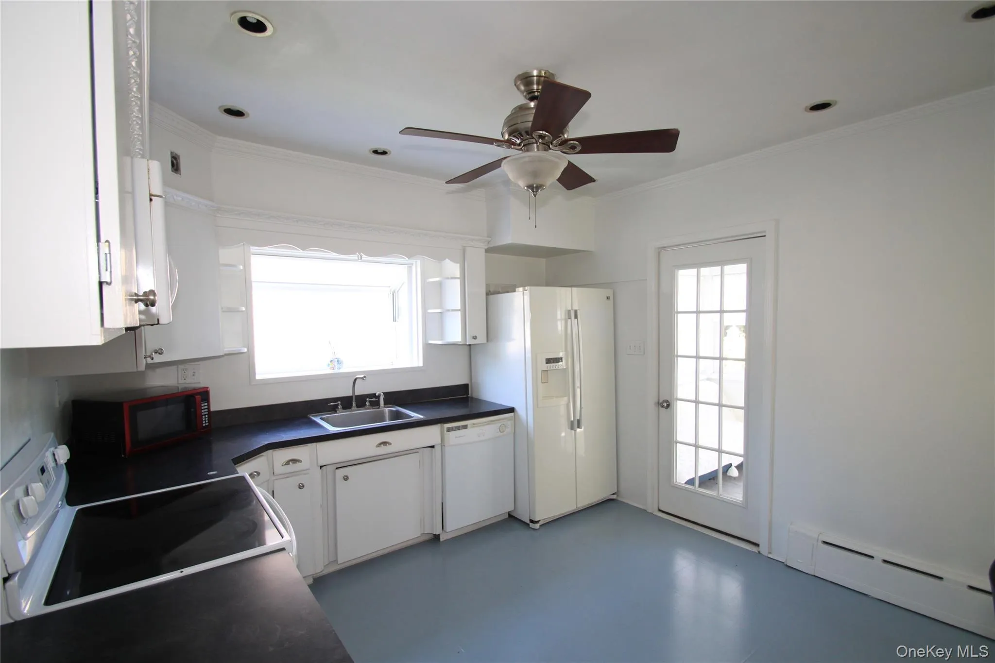 38 Glenwood, Hudson, NY, 2 Bedrooms Bedrooms, 4 Rooms Rooms,1 BathroomBathrooms,Residential Lease,For Rent,Glenwood,0,1020302 38 Glenwood, Hudson, NY, 2 Bedrooms Bedrooms, 4 Rooms Rooms,1 BathroomBathrooms,Residential Lease,For Rent,Glenwood,0,1020302