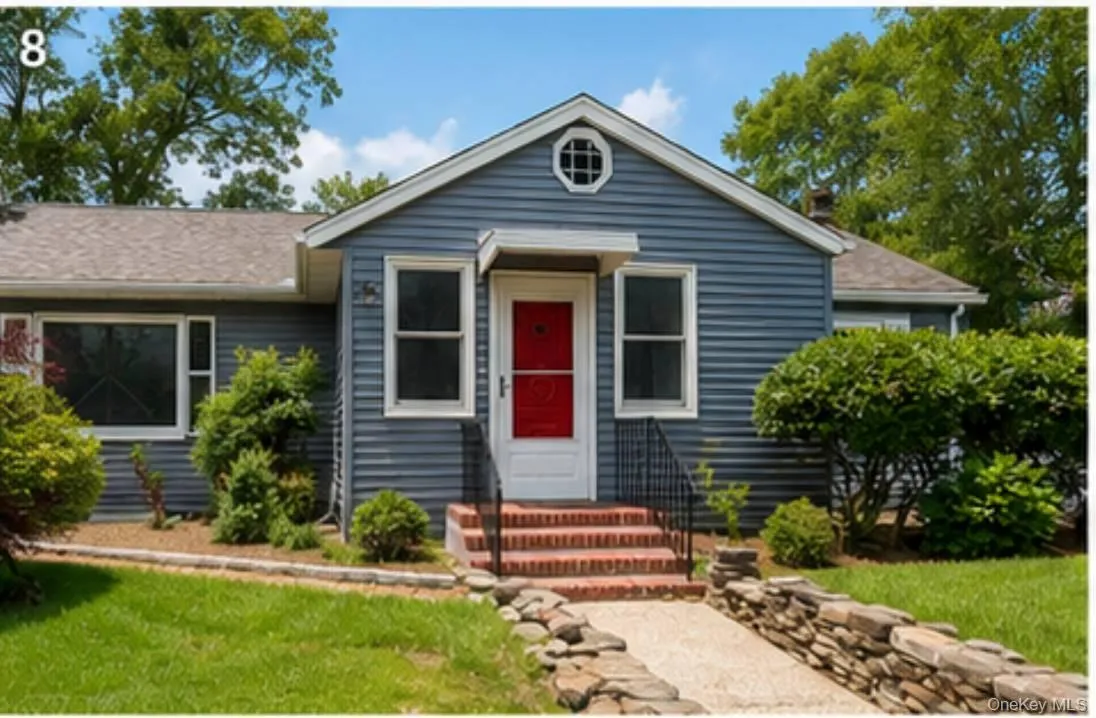 133 Royal Avenue, Southampton, NY, 3 Bedrooms Bedrooms, 4 Rooms Rooms,2 BathroomsBathrooms,Residential Lease,For Rent,Royal,0,1020305 133 Royal Avenue, Southampton, NY, 3 Bedrooms Bedrooms, 4 Rooms Rooms,2 BathroomsBathrooms,Residential Lease,For Rent,Royal,0,1020305
