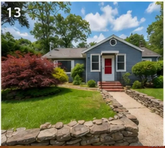 133 Royal Avenue, Southampton, NY, 3 Bedrooms Bedrooms, 4 Rooms Rooms,2 BathroomsBathrooms,Residential Lease,For Rent,Royal,0,1020305 133 Royal Avenue, Southampton, NY, 3 Bedrooms Bedrooms, 4 Rooms Rooms,2 BathroomsBathrooms,Residential Lease,For Rent,Royal,0,1020305