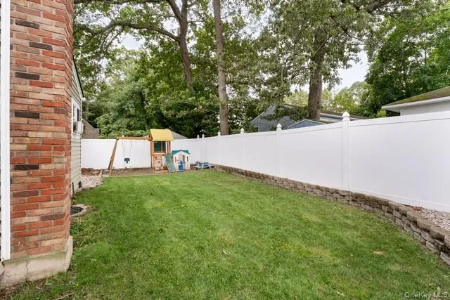 22 Babylon Drive, Brookhaven, NY, 3 Bedrooms Bedrooms, 6 Rooms Rooms,2 BathroomsBathrooms,Residential,For Rent,Babylon,0,1020306 22 Babylon Drive, Brookhaven, NY, 3 Bedrooms Bedrooms, 6 Rooms Rooms,2 BathroomsBathrooms,Residential,For Rent,Babylon,0,1020306
