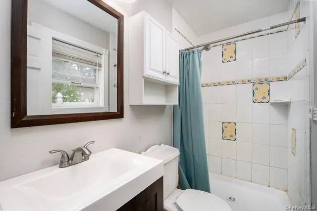 22 Babylon Drive, Brookhaven, NY, 3 Bedrooms Bedrooms, 6 Rooms Rooms,2 BathroomsBathrooms,Residential,For Rent,Babylon,0,1020306 22 Babylon Drive, Brookhaven, NY, 3 Bedrooms Bedrooms, 6 Rooms Rooms,2 BathroomsBathrooms,Residential,For Rent,Babylon,0,1020306