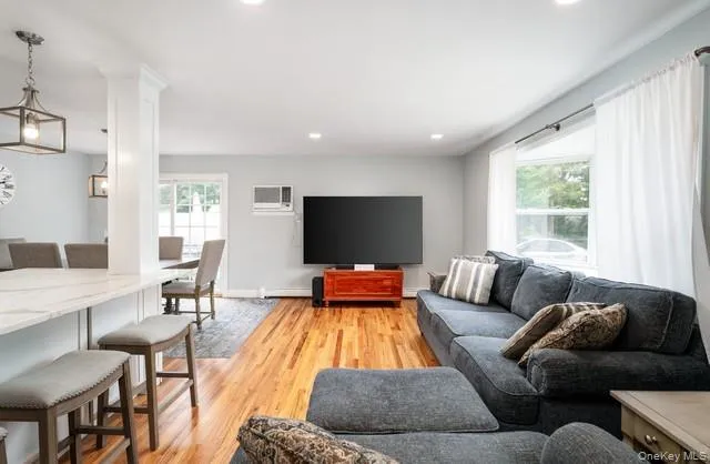 22 Babylon Drive, Brookhaven, NY, 3 Bedrooms Bedrooms, 6 Rooms Rooms,2 BathroomsBathrooms,Residential,For Rent,Babylon,0,1020306 22 Babylon Drive, Brookhaven, NY, 3 Bedrooms Bedrooms, 6 Rooms Rooms,2 BathroomsBathrooms,Residential,For Rent,Babylon,0,1020306