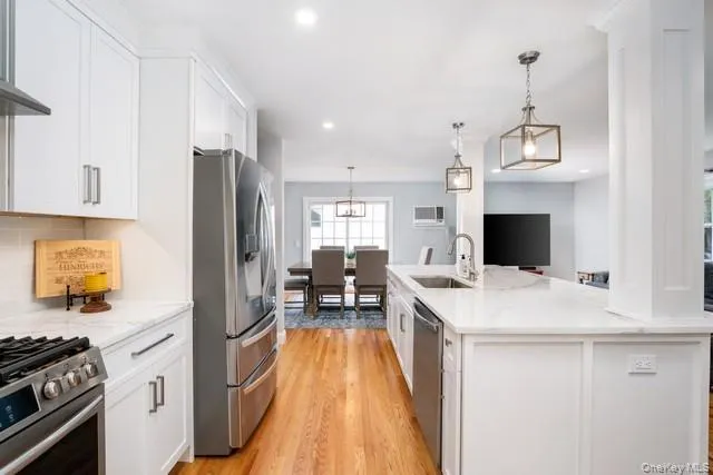 22 Babylon Drive, Brookhaven, NY, 3 Bedrooms Bedrooms, 6 Rooms Rooms,2 BathroomsBathrooms,Residential,For Rent,Babylon,0,1020306 22 Babylon Drive, Brookhaven, NY, 3 Bedrooms Bedrooms, 6 Rooms Rooms,2 BathroomsBathrooms,Residential,For Rent,Babylon,0,1020306