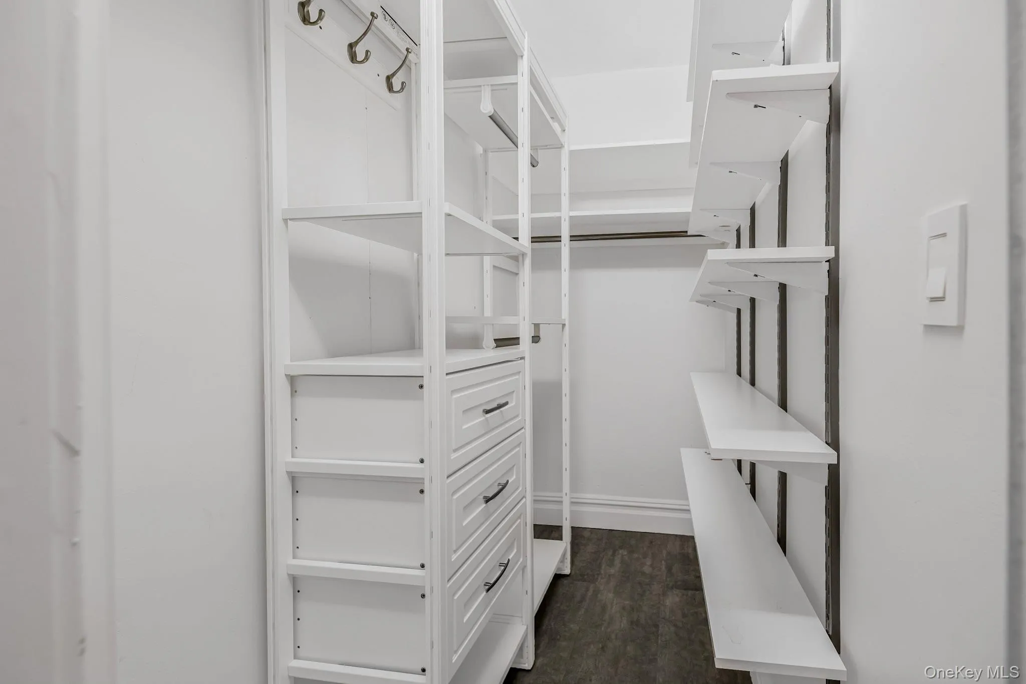42 Barker Avenue, White Plains, NY, 1 Bedroom Bedrooms, 3 Rooms Rooms,1 BathroomBathrooms,Residential Lease,For Rent,Barker,0,1020310 42 Barker Avenue, White Plains, NY, 1 Bedroom Bedrooms, 3 Rooms Rooms,1 BathroomBathrooms,Residential Lease,For Rent,Barker,0,1020310