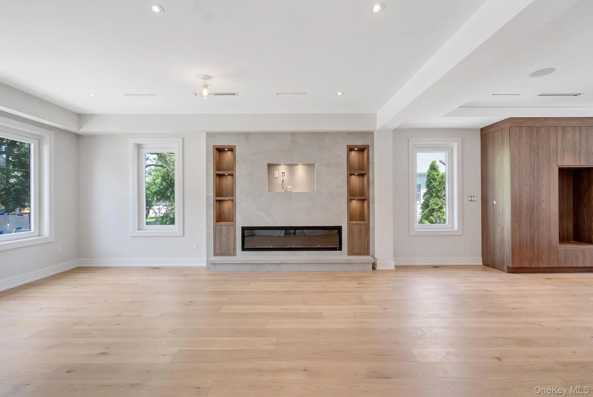 748 Carman Avenue, North Hempstead, NY, 5 Bedrooms Bedrooms, 17 Rooms Rooms,5 BathroomsBathrooms,Residential,For Rent,Carman,0,1020311 748 Carman Avenue, North Hempstead, NY, 5 Bedrooms Bedrooms, 17 Rooms Rooms,5 BathroomsBathrooms,Residential,For Rent,Carman,0,1020311