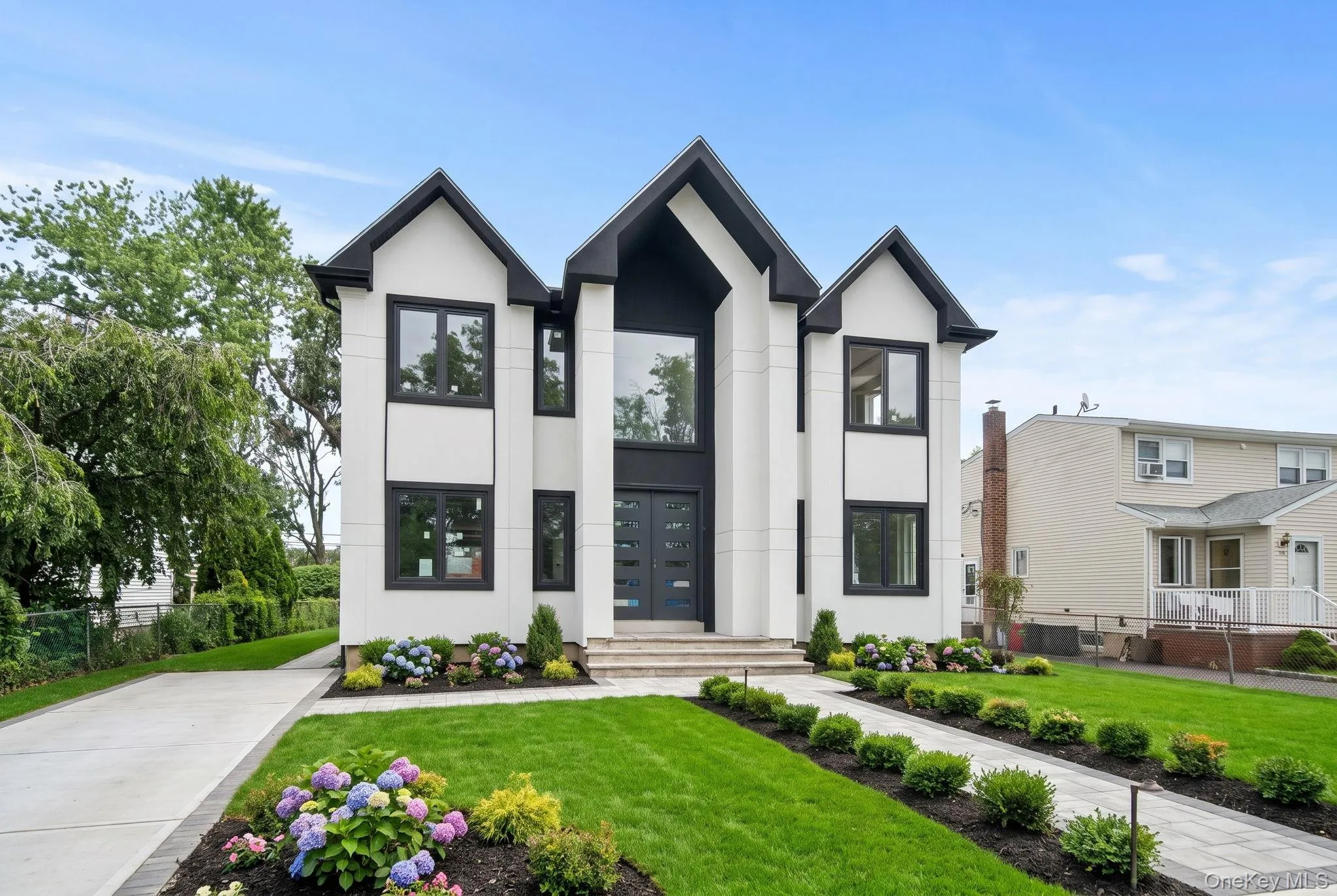748 Carman Avenue, North Hempstead, NY, 5 Bedrooms Bedrooms, 17 Rooms Rooms,5 BathroomsBathrooms,Residential,For Rent,Carman,0,1020311 748 Carman Avenue, North Hempstead, NY, 5 Bedrooms Bedrooms, 17 Rooms Rooms,5 BathroomsBathrooms,Residential,For Rent,Carman,0,1020311