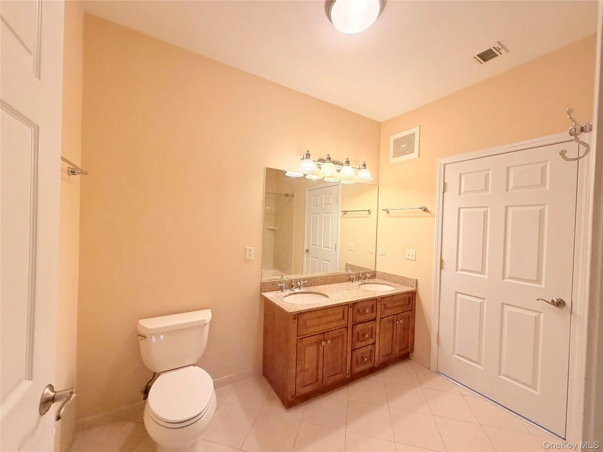 943 Tower Ridge Circle, Middletown, NY, 1 Bedroom Bedrooms, 5 Rooms Rooms,1 BathroomBathrooms,Residential Lease,For Rent,Tower Ridge,0,1020312 943 Tower Ridge Circle, Middletown, NY, 1 Bedroom Bedrooms, 5 Rooms Rooms,1 BathroomBathrooms,Residential Lease,For Rent,Tower Ridge,0,1020312