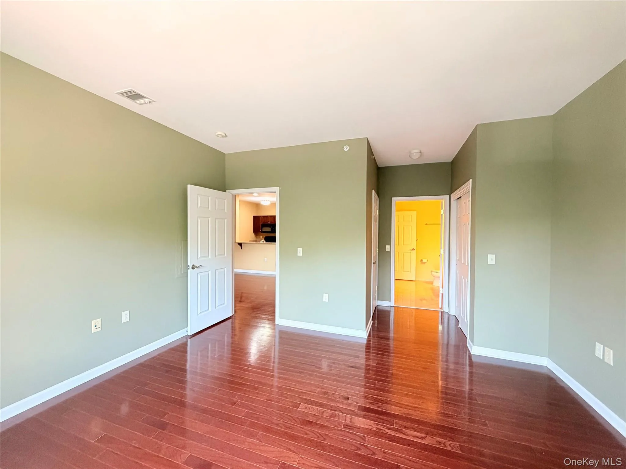 943 Tower Ridge Circle, Middletown, NY, 1 Bedroom Bedrooms, 5 Rooms Rooms,1 BathroomBathrooms,Residential Lease,For Rent,Tower Ridge,0,1020312 943 Tower Ridge Circle, Middletown, NY, 1 Bedroom Bedrooms, 5 Rooms Rooms,1 BathroomBathrooms,Residential Lease,For Rent,Tower Ridge,0,1020312