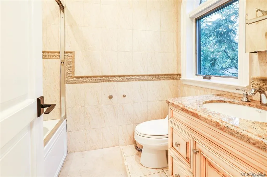 27 Elliot Road, North Hempstead, NY, 4 Bedrooms Bedrooms, 8 Rooms Rooms,4 BathroomsBathrooms,Residential Lease,For Rent,Elliot,0,1020313 27 Elliot Road, North Hempstead, NY, 4 Bedrooms Bedrooms, 8 Rooms Rooms,4 BathroomsBathrooms,Residential Lease,For Rent,Elliot,0,1020313