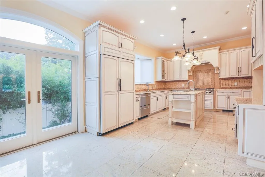 27 Elliot Road, North Hempstead, NY, 4 Bedrooms Bedrooms, 8 Rooms Rooms,4 BathroomsBathrooms,Residential Lease,For Rent,Elliot,0,1020313 27 Elliot Road, North Hempstead, NY, 4 Bedrooms Bedrooms, 8 Rooms Rooms,4 BathroomsBathrooms,Residential Lease,For Rent,Elliot,0,1020313