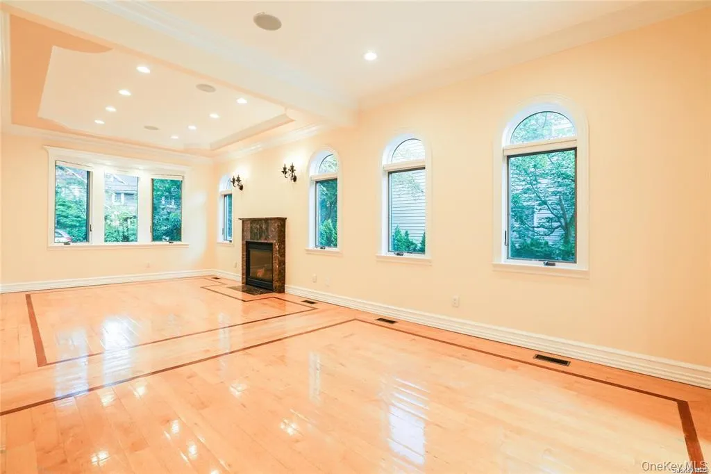 27 Elliot Road, North Hempstead, NY, 4 Bedrooms Bedrooms, 8 Rooms Rooms,4 BathroomsBathrooms,Residential Lease,For Rent,Elliot,0,1020313 27 Elliot Road, North Hempstead, NY, 4 Bedrooms Bedrooms, 8 Rooms Rooms,4 BathroomsBathrooms,Residential Lease,For Rent,Elliot,0,1020313