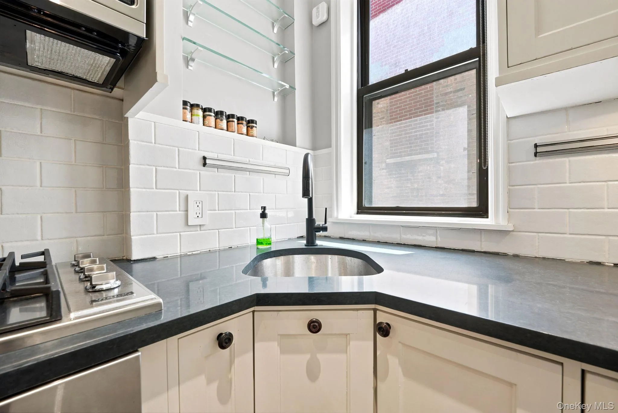 1361 Madison Avenue, New York, NY, 1 Bedroom Bedrooms, 4 Rooms Rooms,1 BathroomBathrooms,Residential,For Rent,Madison,0,1020325 1361 Madison Avenue, New York, NY, 1 Bedroom Bedrooms, 4 Rooms Rooms,1 BathroomBathrooms,Residential,For Rent,Madison,0,1020325
