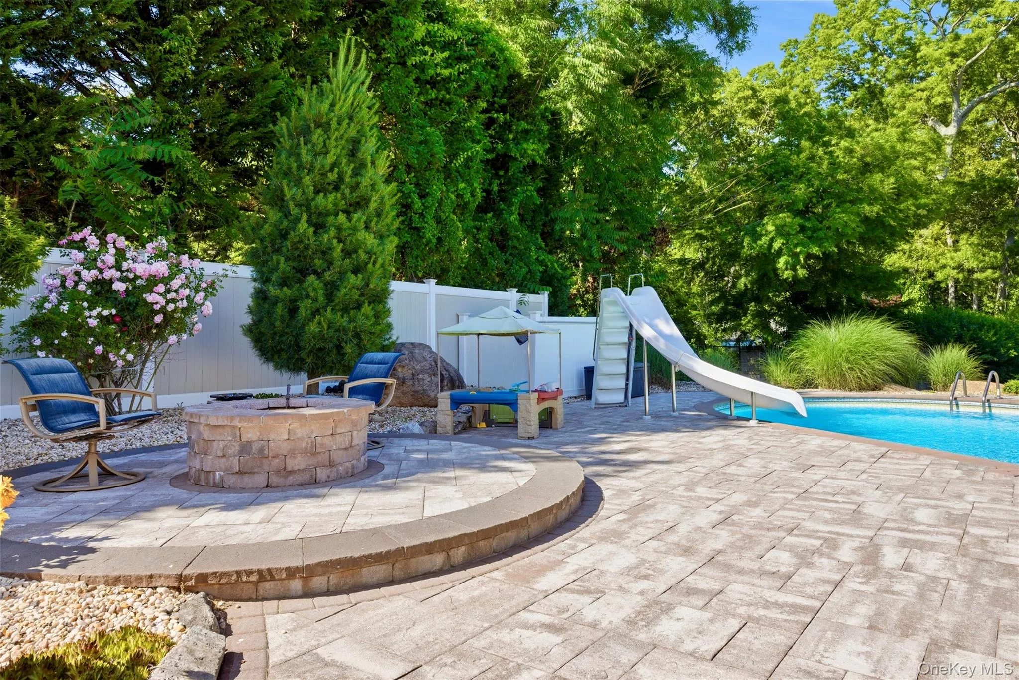 47 Grassland Circle, Brookhaven, NY, 4 Bedrooms Bedrooms, 10 Rooms Rooms,3 BathroomsBathrooms,Residential,For Rent,Grassland,0,1020327 47 Grassland Circle, Brookhaven, NY, 4 Bedrooms Bedrooms, 10 Rooms Rooms,3 BathroomsBathrooms,Residential,For Rent,Grassland,0,1020327