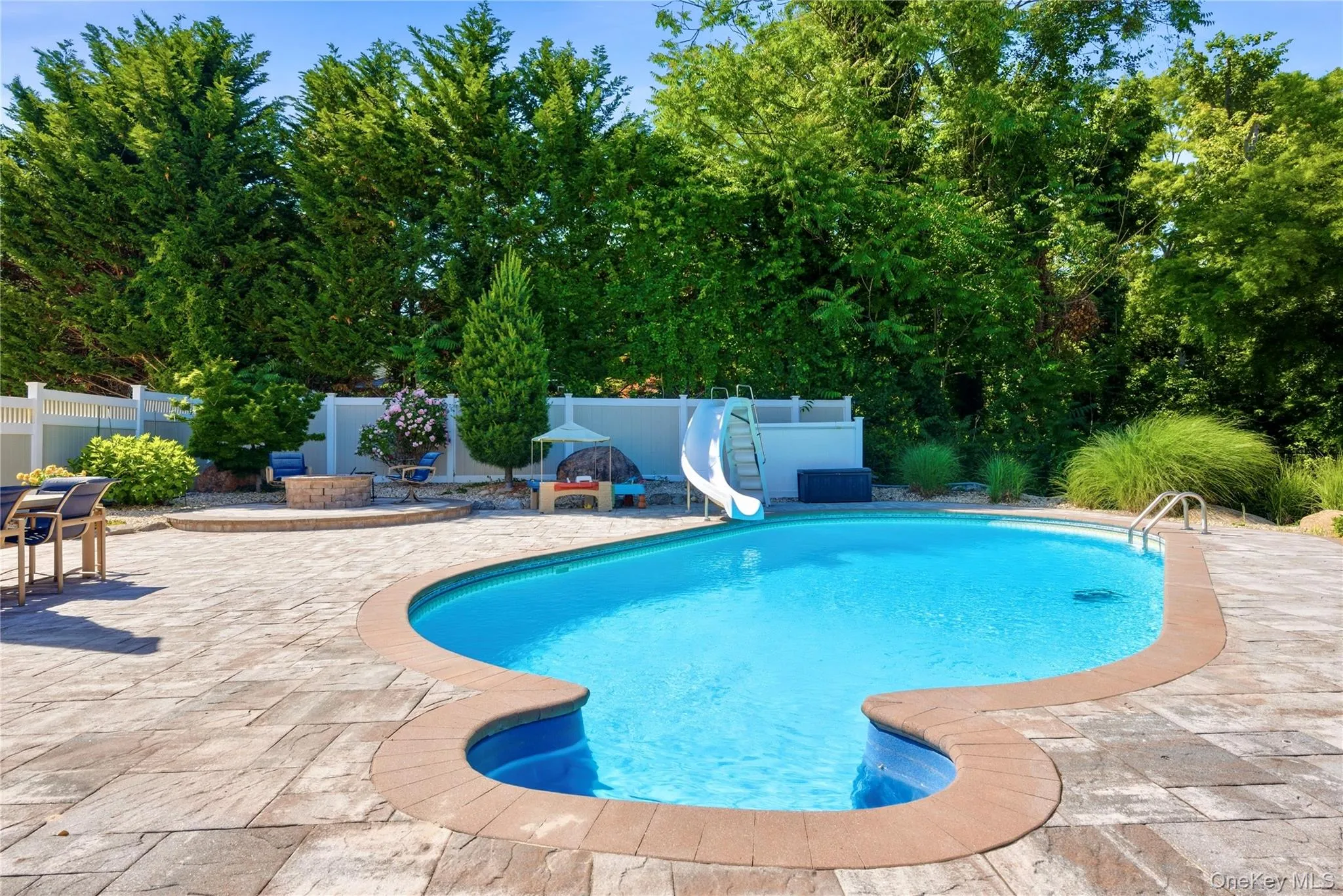 47 Grassland Circle, Brookhaven, NY, 4 Bedrooms Bedrooms, 10 Rooms Rooms,3 BathroomsBathrooms,Residential,For Rent,Grassland,0,1020327 47 Grassland Circle, Brookhaven, NY, 4 Bedrooms Bedrooms, 10 Rooms Rooms,3 BathroomsBathrooms,Residential,For Rent,Grassland,0,1020327