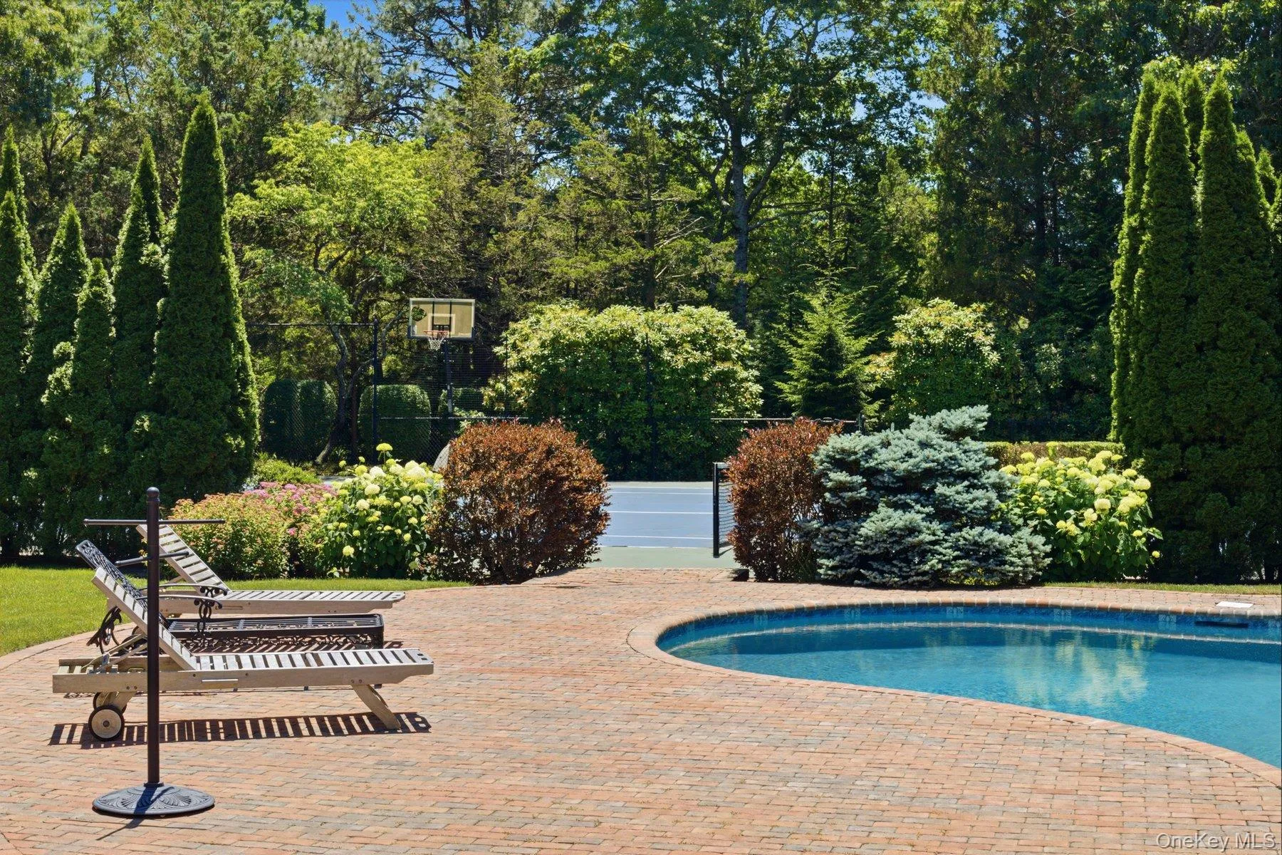 19 Cedarfield Lane, Southampton, NY, 4 Bedrooms Bedrooms, 13 Rooms Rooms,3 BathroomsBathrooms,Residential,For Rent,Cedarfield,0,1020331 19 Cedarfield Lane, Southampton, NY, 4 Bedrooms Bedrooms, 13 Rooms Rooms,3 BathroomsBathrooms,Residential,For Rent,Cedarfield,0,1020331
