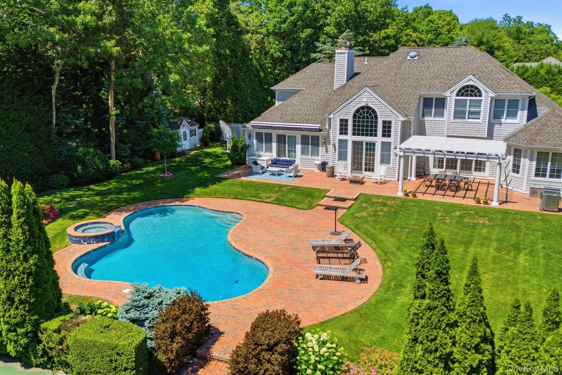 19 Cedarfield Lane, Southampton, NY, 4 Bedrooms Bedrooms, 13 Rooms Rooms,3 BathroomsBathrooms,Residential,For Rent,Cedarfield,0,1020331 19 Cedarfield Lane, Southampton, NY, 4 Bedrooms Bedrooms, 13 Rooms Rooms,3 BathroomsBathrooms,Residential,For Rent,Cedarfield,0,1020331