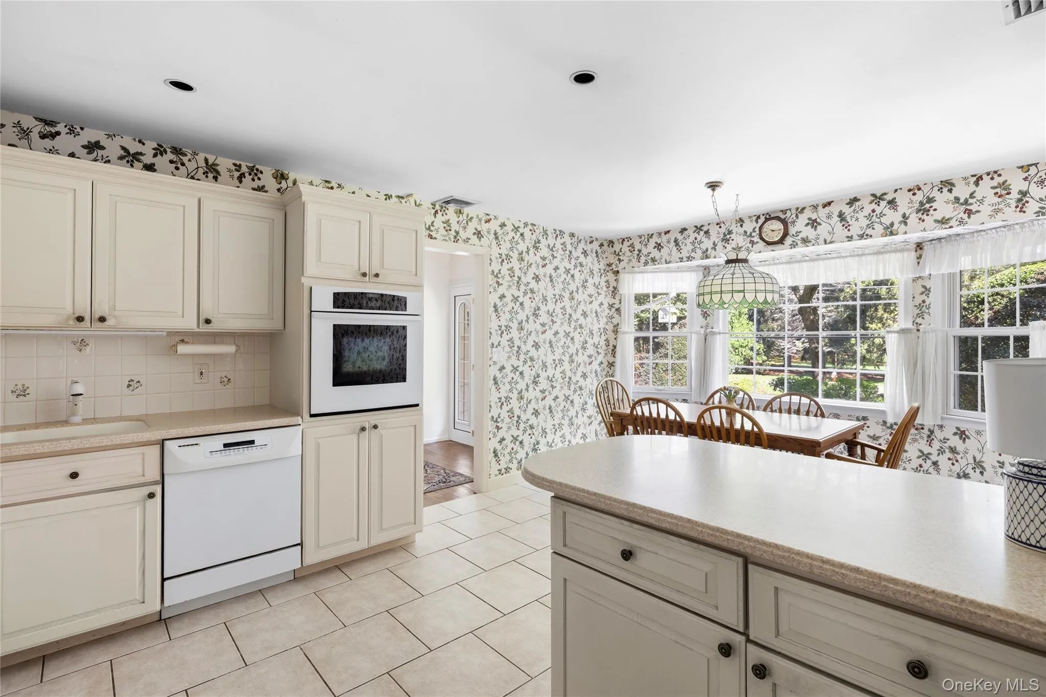 315 Laurel Lane, Oyster Bay, NY, 4 Bedrooms Bedrooms, 8 Rooms Rooms,2 BathroomsBathrooms,Residential,For Rent,Laurel,0,1020332 315 Laurel Lane, Oyster Bay, NY, 4 Bedrooms Bedrooms, 8 Rooms Rooms,2 BathroomsBathrooms,Residential,For Rent,Laurel,0,1020332