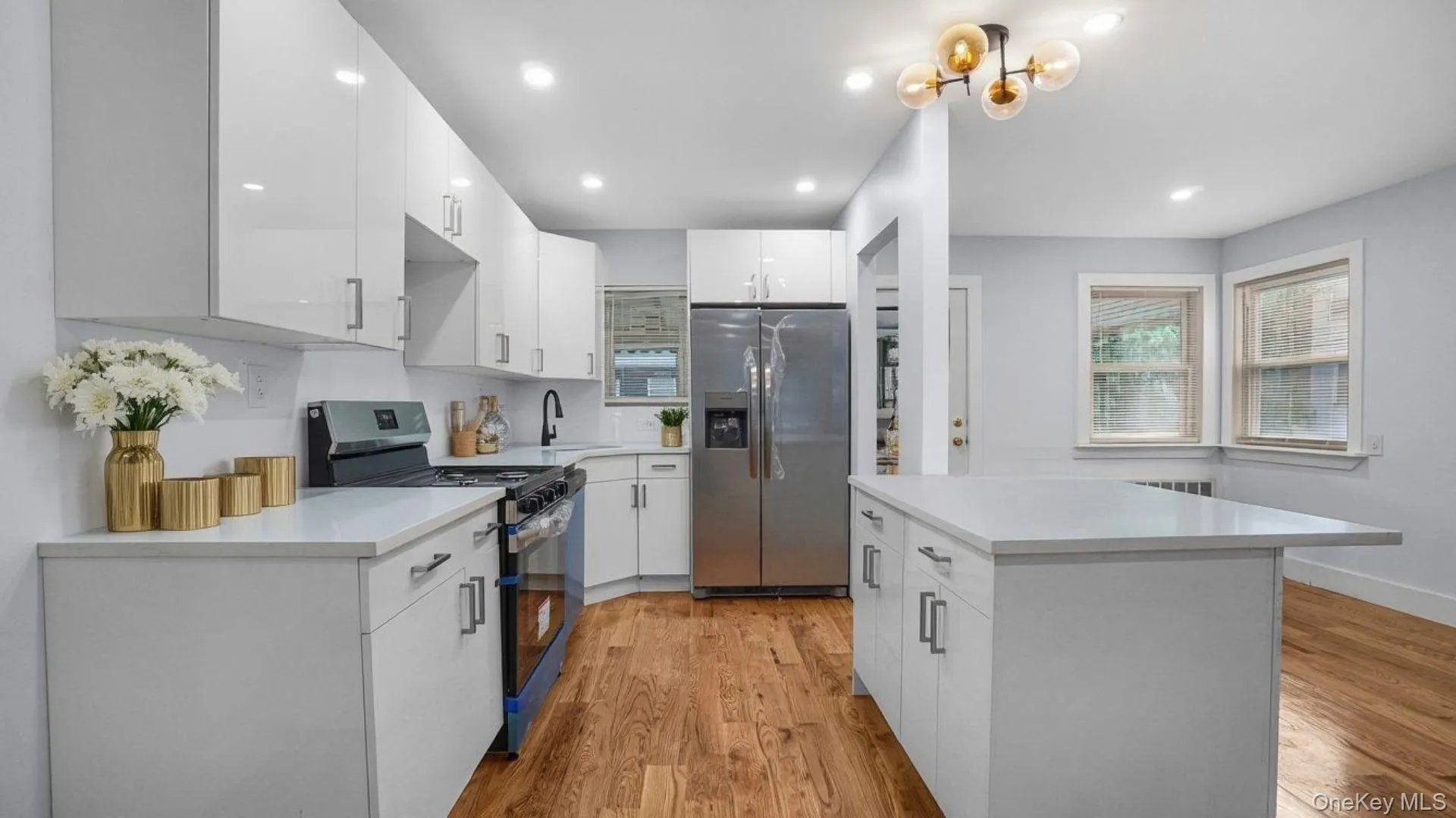 4081 Grace Avenue, New York, NY, 3 Bedrooms Bedrooms, 7 Rooms Rooms,2 BathroomsBathrooms,Residential,For Rent,Grace,0,1020333 4081 Grace Avenue, New York, NY, 3 Bedrooms Bedrooms, 7 Rooms Rooms,2 BathroomsBathrooms,Residential,For Rent,Grace,0,1020333