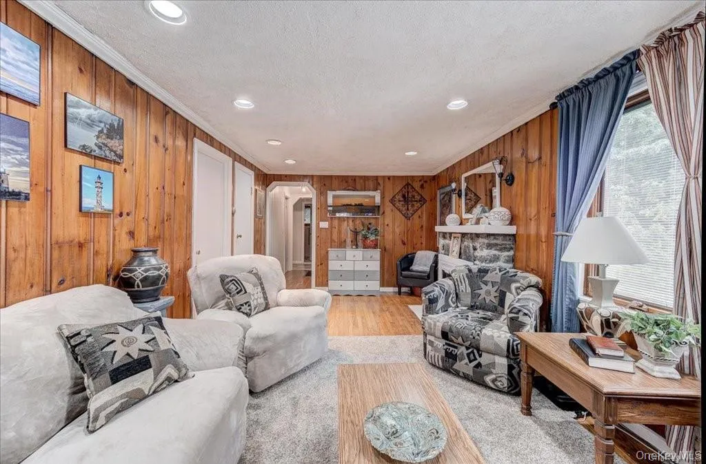 13 Laurel Trail, Monroe, NY, 2 Bedrooms Bedrooms, 5 Rooms Rooms,1 BathroomBathrooms,Residential Lease,For Rent,Laurel,0,1020334 13 Laurel Trail, Monroe, NY, 2 Bedrooms Bedrooms, 5 Rooms Rooms,1 BathroomBathrooms,Residential Lease,For Rent,Laurel,0,1020334
