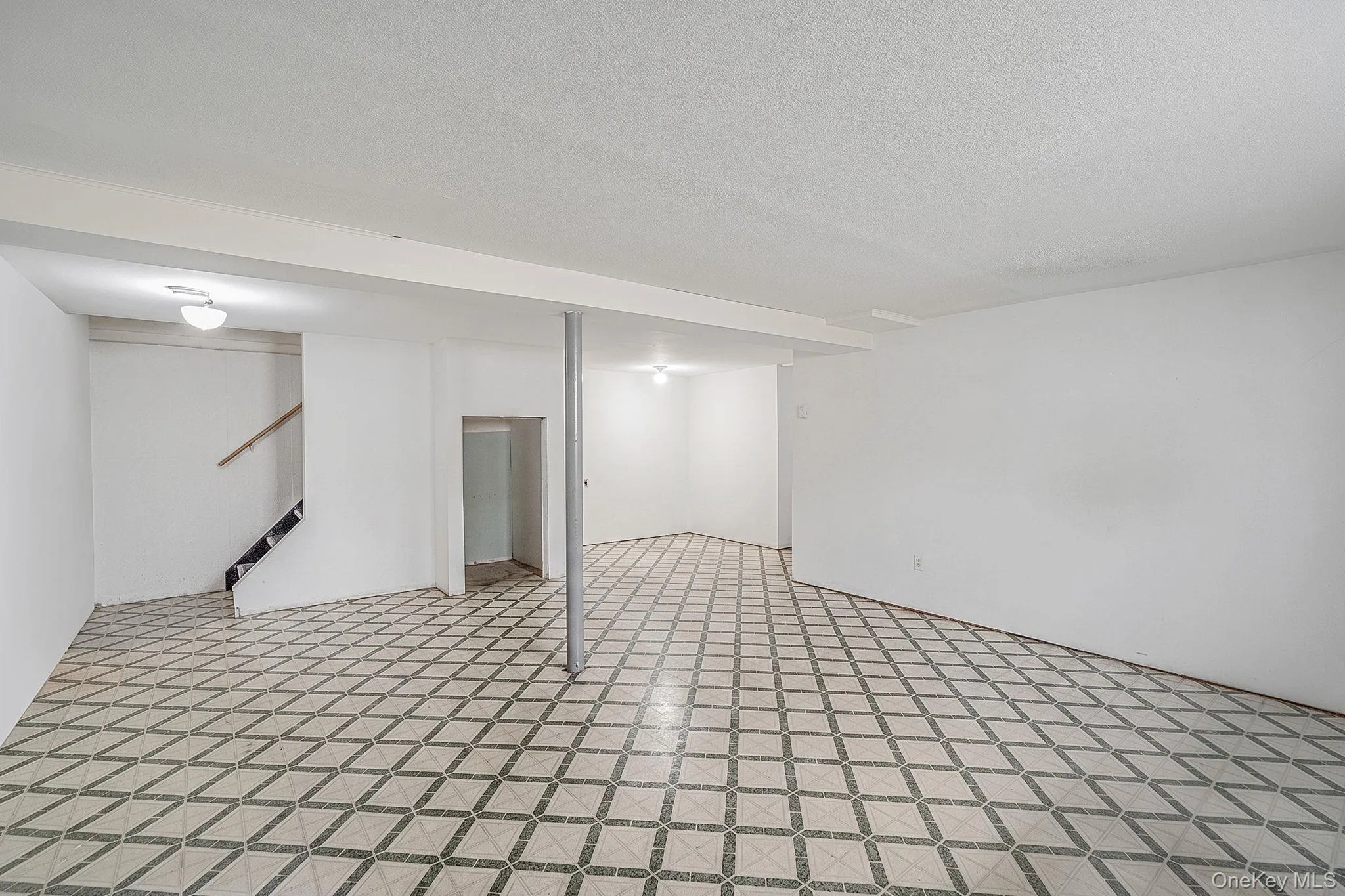 250 Church Street, Hempstead, NY, 3 Bedrooms Bedrooms, 7 Rooms Rooms,2 BathroomsBathrooms,Residential,For Rent,Church,0,1020340 250 Church Street, Hempstead, NY, 3 Bedrooms Bedrooms, 7 Rooms Rooms,2 BathroomsBathrooms,Residential,For Rent,Church,0,1020340